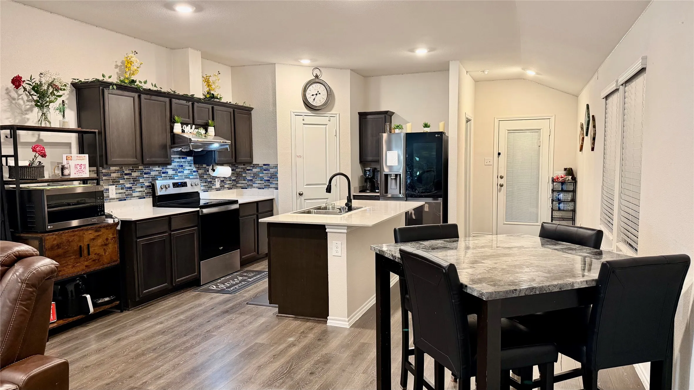 Single Family Residence For Sale in Kaufman County , 1085 Old Oaks Drive, Forney, Texas 75126, 3 Bedroom, 2 Bathroom, 2 Garage spaces, 1,492 Sqft, built in 2022, mls#21288260, Real Estate Agent in Forney, Homes For Sale in Kaufman county, Homes For Sale in Forney, Realtor in Forney Texas, Real Estate Brokerage Independent Realty Texas, Luminita Cordes Realtor