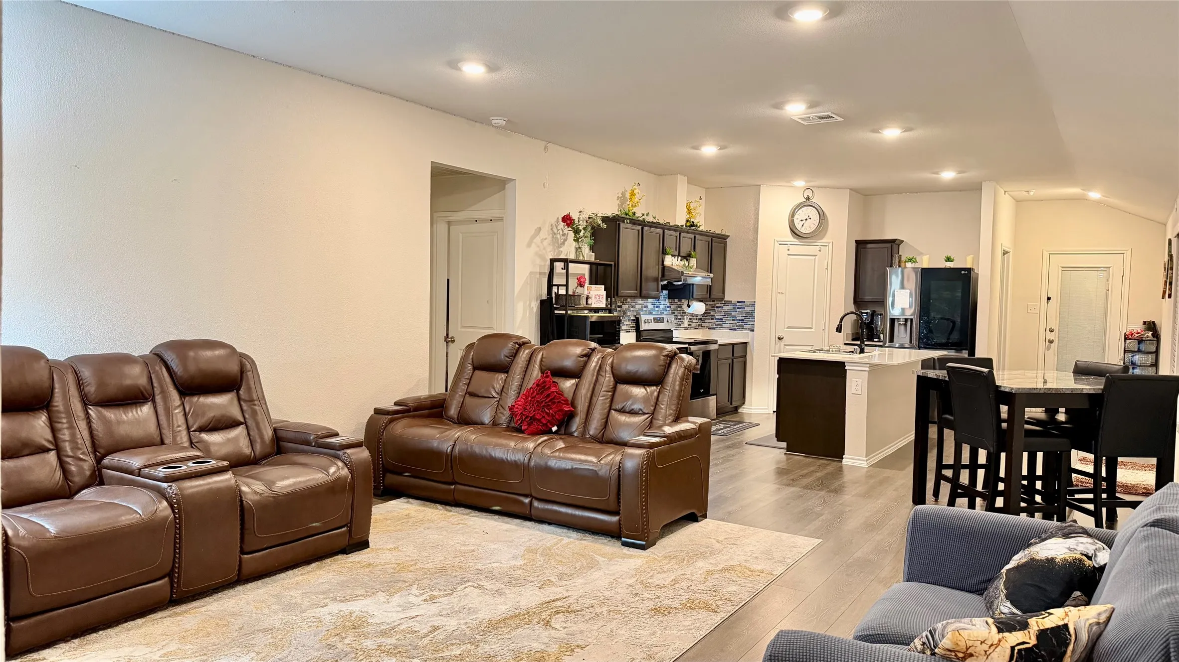 Single Family Residence For Sale in Kaufman County , 1085 Old Oaks Drive, Forney, Texas 75126, 3 Bedroom, 2 Bathroom, 2 Garage spaces, 1,492 Sqft, built in 2022, mls#21288260, Real Estate Agent in Forney, Homes For Sale in Kaufman county, Homes For Sale in Forney, Realtor in Forney Texas, Real Estate Brokerage Independent Realty Texas, Luminita Cordes Realtor