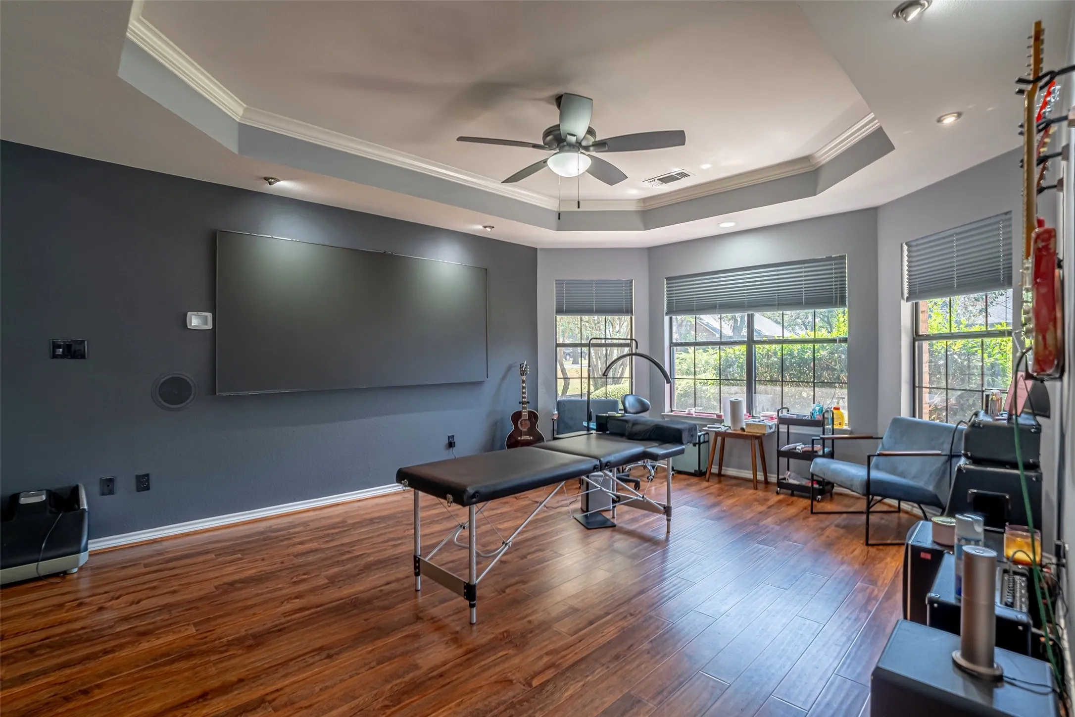 Single Family Residence For Sale in Hood County , 5607 Wedgefield Road, Granbury, Texas 76049, 3 Bedroom, 3 Bathroom, 2 Garage spaces, 2,653 Sqft, built in 1994, mls#21289745, Real Estate Agent in Granbury, Homes For Sale in Hood county, Homes For Sale in Granbury, Realtor in Granbury Texas, Real Estate Brokerage Independent Realty Texas, Luminita Cordes Realtor