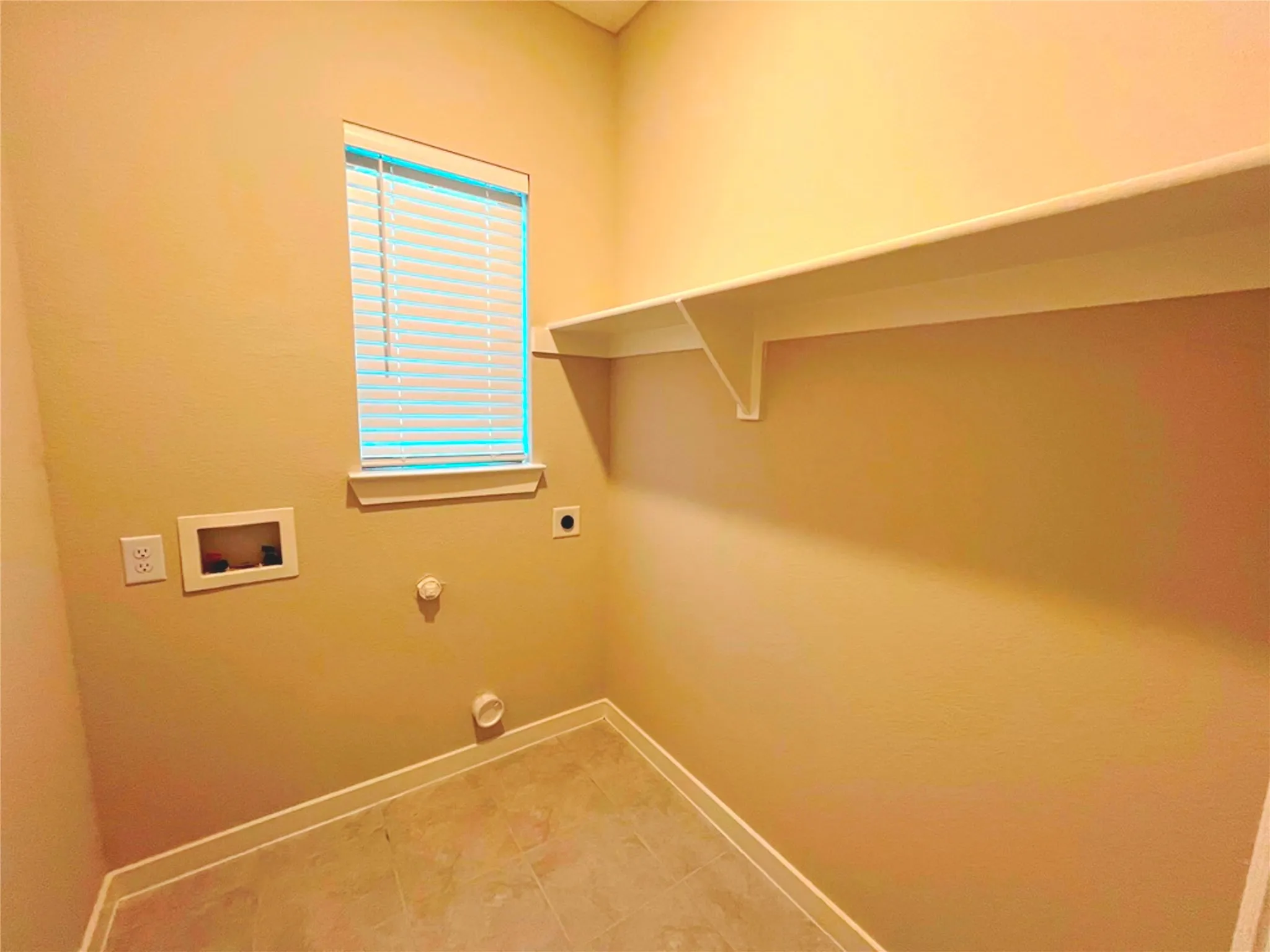 Single Family Residence For Sale in Kaufman County , 2409 San Marcos Drive, Forney, Texas 75126, 5 Bedroom, 3 Bathroom, 2 Garage spaces, 2,613 Sqft, built in 2019, mls#21289744, Real Estate Agent in Forney, Homes For Sale in Kaufman county, Homes For Sale in Forney, Realtor in Forney Texas, Real Estate Brokerage Independent Realty Texas, Luminita Cordes Realtor
