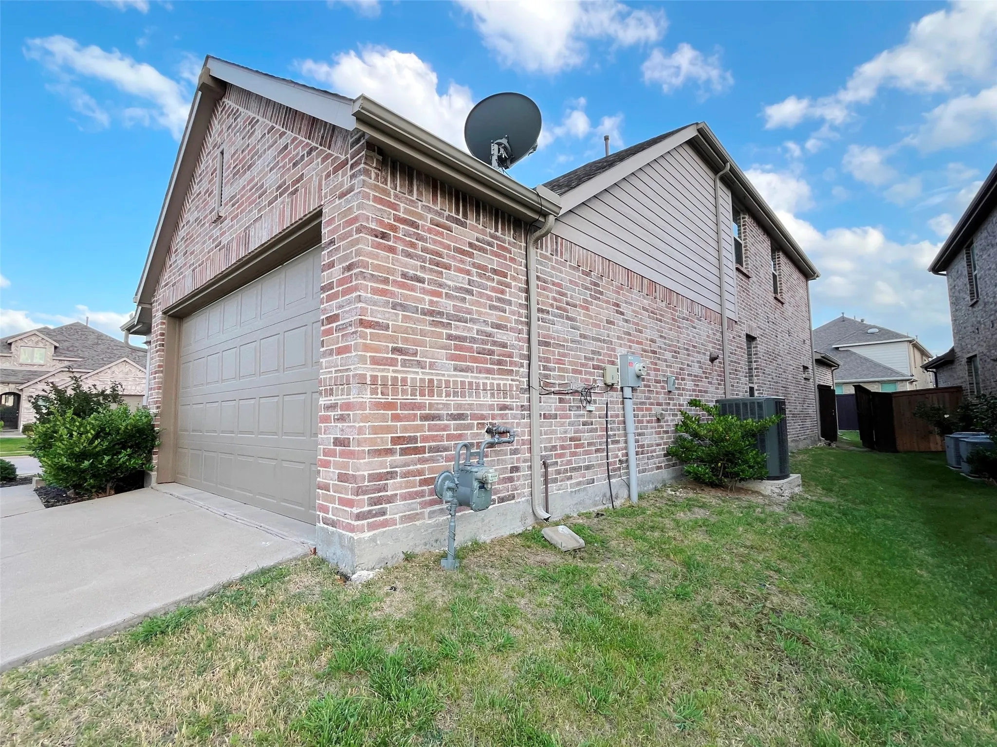 Single Family Residence For Sale in Kaufman County , 2409 San Marcos Drive, Forney, Texas 75126, 5 Bedroom, 3 Bathroom, 2 Garage spaces, 2,613 Sqft, built in 2019, mls#21289744, Real Estate Agent in Forney, Homes For Sale in Kaufman county, Homes For Sale in Forney, Realtor in Forney Texas, Real Estate Brokerage Independent Realty Texas, Luminita Cordes Realtor