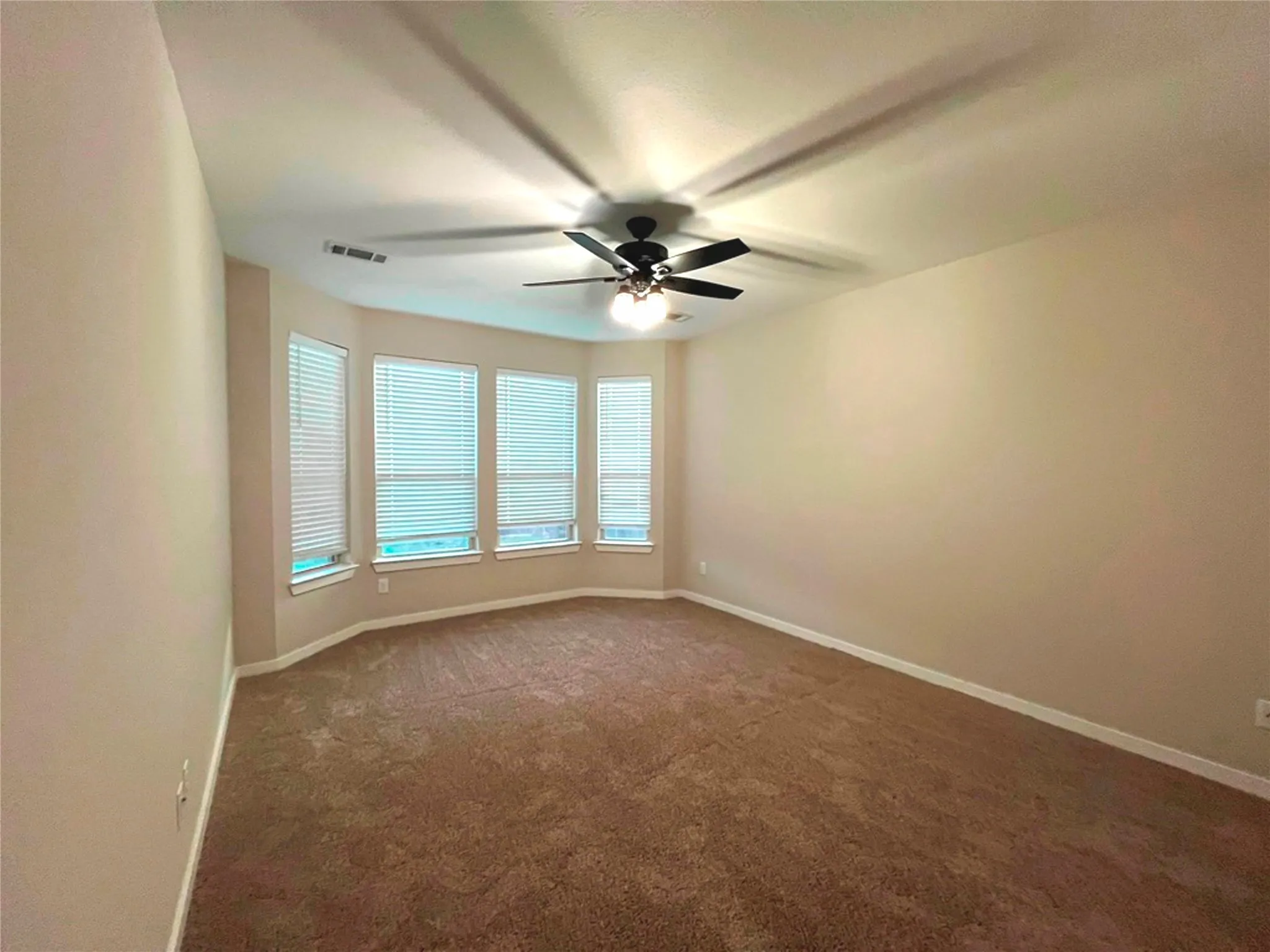 Single Family Residence For Sale in Kaufman County , 2409 San Marcos Drive, Forney, Texas 75126, 5 Bedroom, 3 Bathroom, 2 Garage spaces, 2,613 Sqft, built in 2019, mls#21289744, Real Estate Agent in Forney, Homes For Sale in Kaufman county, Homes For Sale in Forney, Realtor in Forney Texas, Real Estate Brokerage Independent Realty Texas, Luminita Cordes Realtor