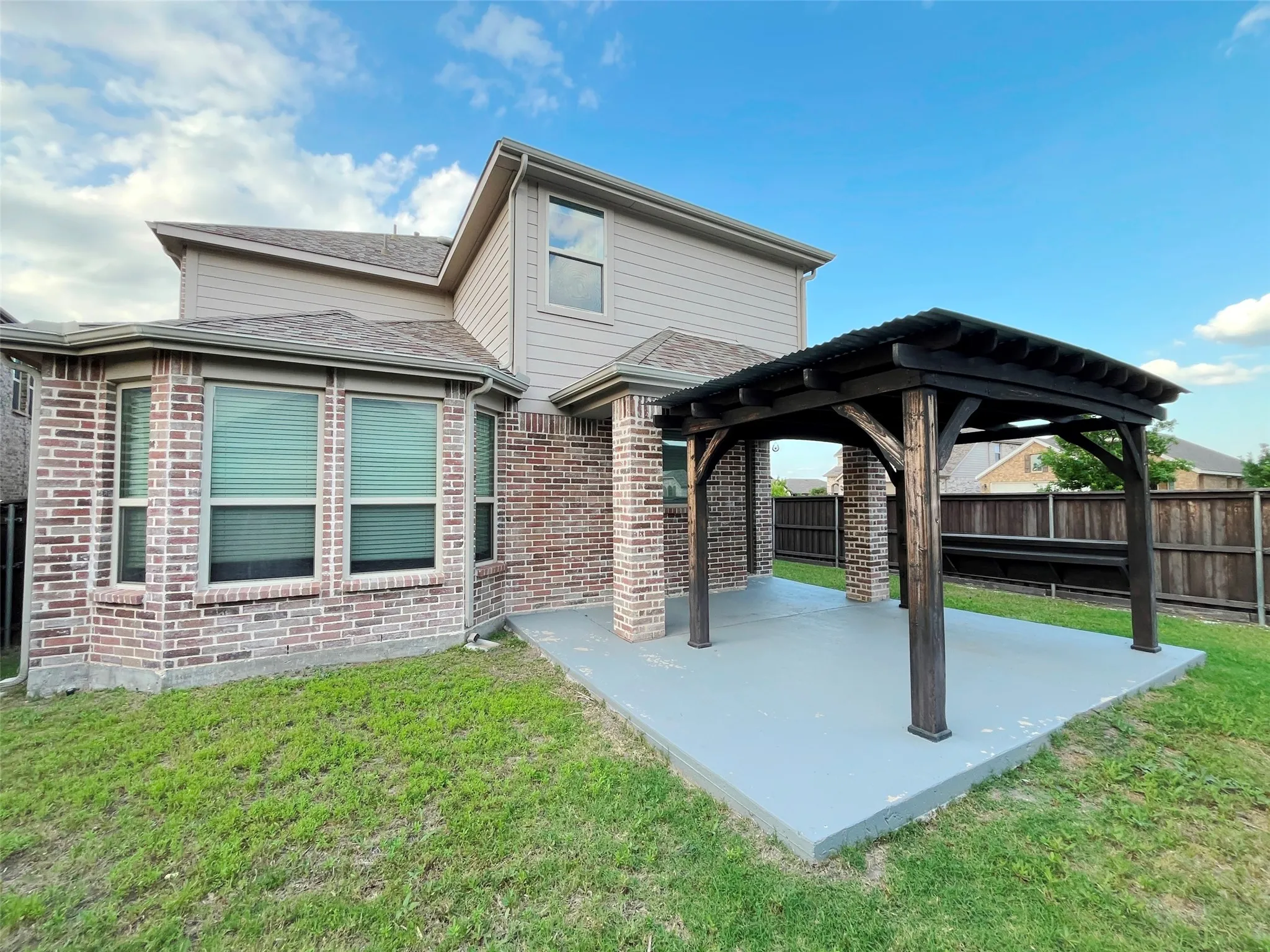Single Family Residence For Sale in Kaufman County , 2409 San Marcos Drive, Forney, Texas 75126, 5 Bedroom, 3 Bathroom, 2 Garage spaces, 2,613 Sqft, built in 2019, mls#21289744, Real Estate Agent in Forney, Homes For Sale in Kaufman county, Homes For Sale in Forney, Realtor in Forney Texas, Real Estate Brokerage Independent Realty Texas, Luminita Cordes Realtor