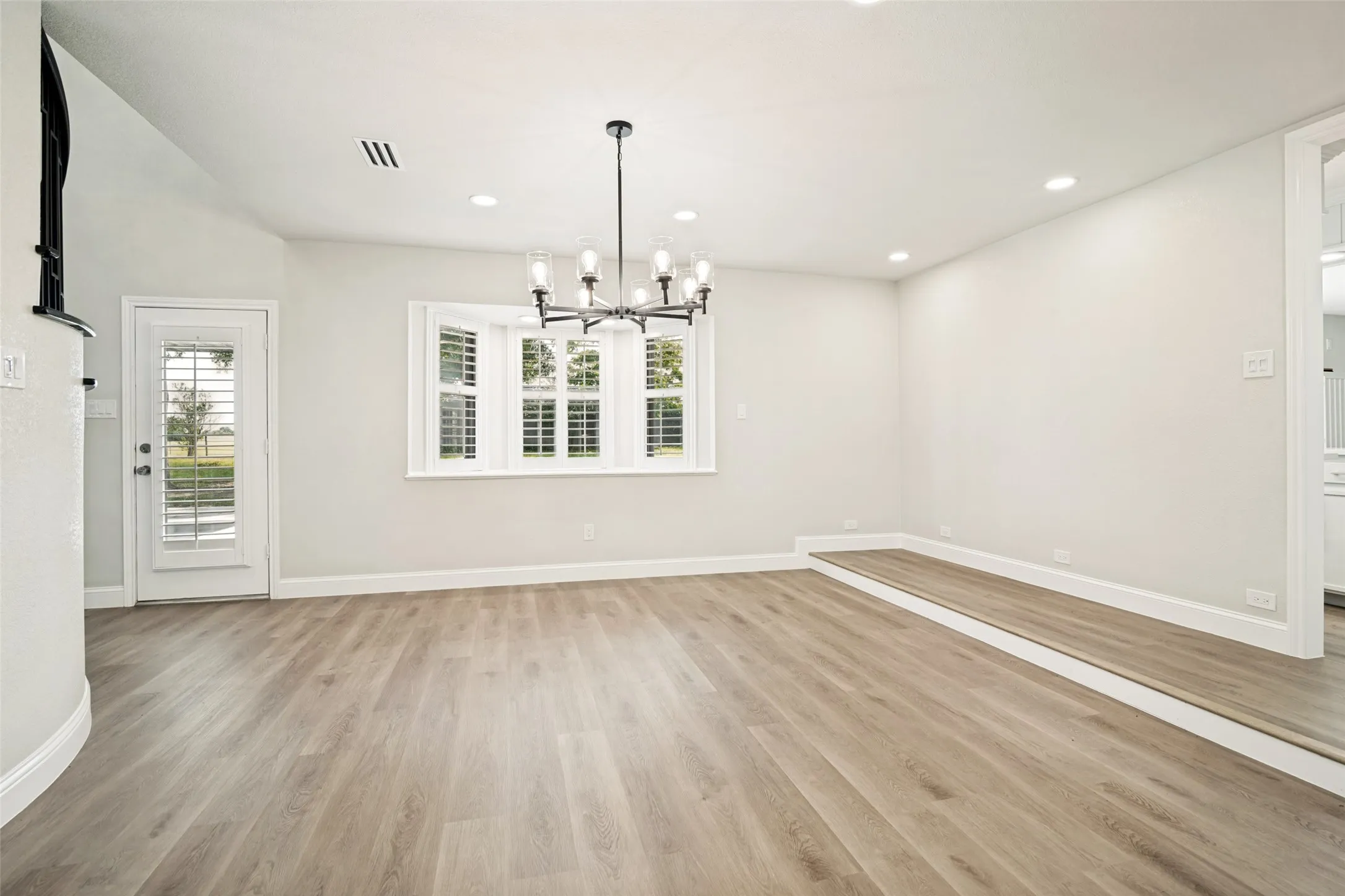 Single Family Residence For Sale in Rockwall County , 961 FM 1139, Mclendon Chisholm, Texas 75032, 5 Bedrooms, 4 Bathrooms, 3 Garage spaces, 4,581 Sqft, built in 1983, Price $2,775,000, mls#21289750, Real Estate Agent in Mclendon Chisholm, Homes For Sale in Rockwall county, Homes For Sale in Mclendon Chisholm, Realtor in Mclendon Chisholm Texas, Real Estate Brokerage Independent Realty Texas, Luminita Cordes Realtor