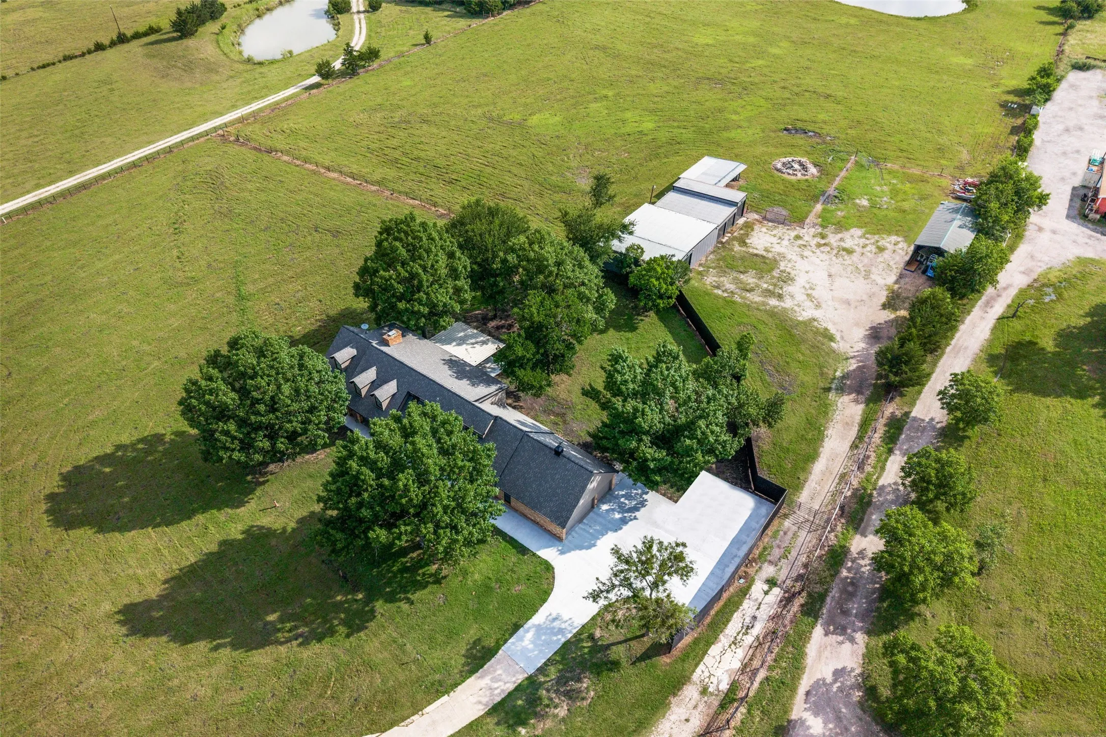 Single Family Residence For Sale in Rockwall County , 961 FM 1139, Mclendon Chisholm, Texas 75032, 5 Bedrooms, 4 Bathrooms, 3 Garage spaces, 4,581 Sqft, built in 1983, Price $2,775,000, mls#21289750, Real Estate Agent in Mclendon Chisholm, Homes For Sale in Rockwall county, Homes For Sale in Mclendon Chisholm, Realtor in Mclendon Chisholm Texas, Real Estate Brokerage Independent Realty Texas, Luminita Cordes Realtor