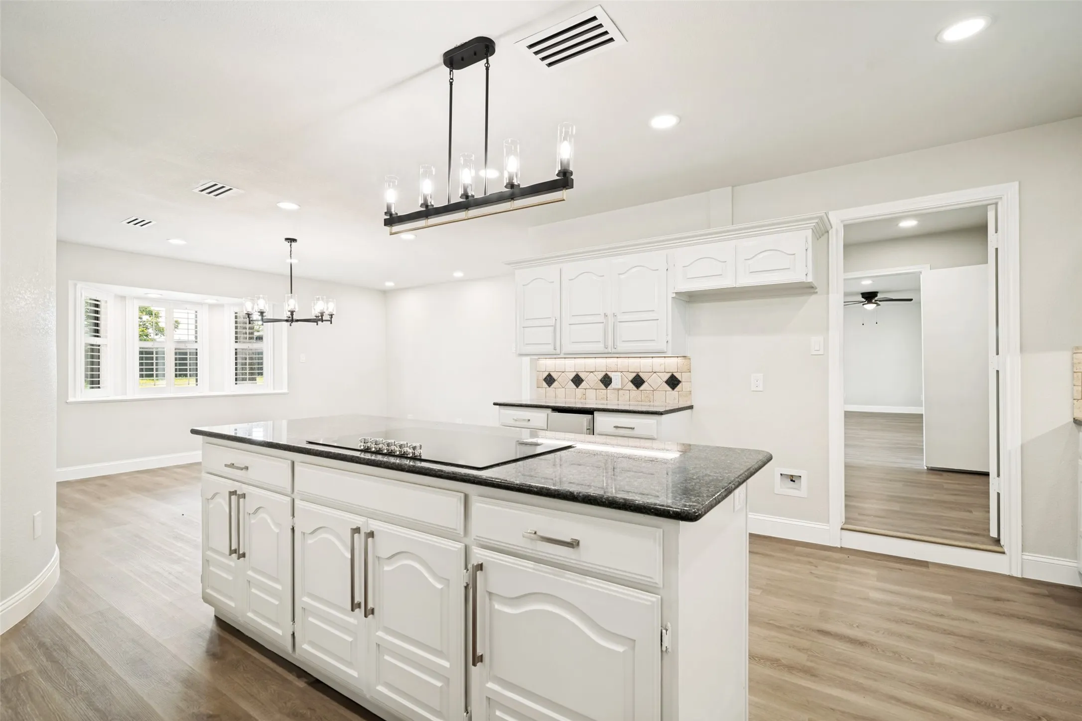 Single Family Residence For Sale in Rockwall County , 961 FM 1139, Mclendon Chisholm, Texas 75032, 5 Bedrooms, 4 Bathrooms, 3 Garage spaces, 4,581 Sqft, built in 1983, Price $2,775,000, mls#21289750, Real Estate Agent in Mclendon Chisholm, Homes For Sale in Rockwall county, Homes For Sale in Mclendon Chisholm, Realtor in Mclendon Chisholm Texas, Real Estate Brokerage Independent Realty Texas, Luminita Cordes Realtor