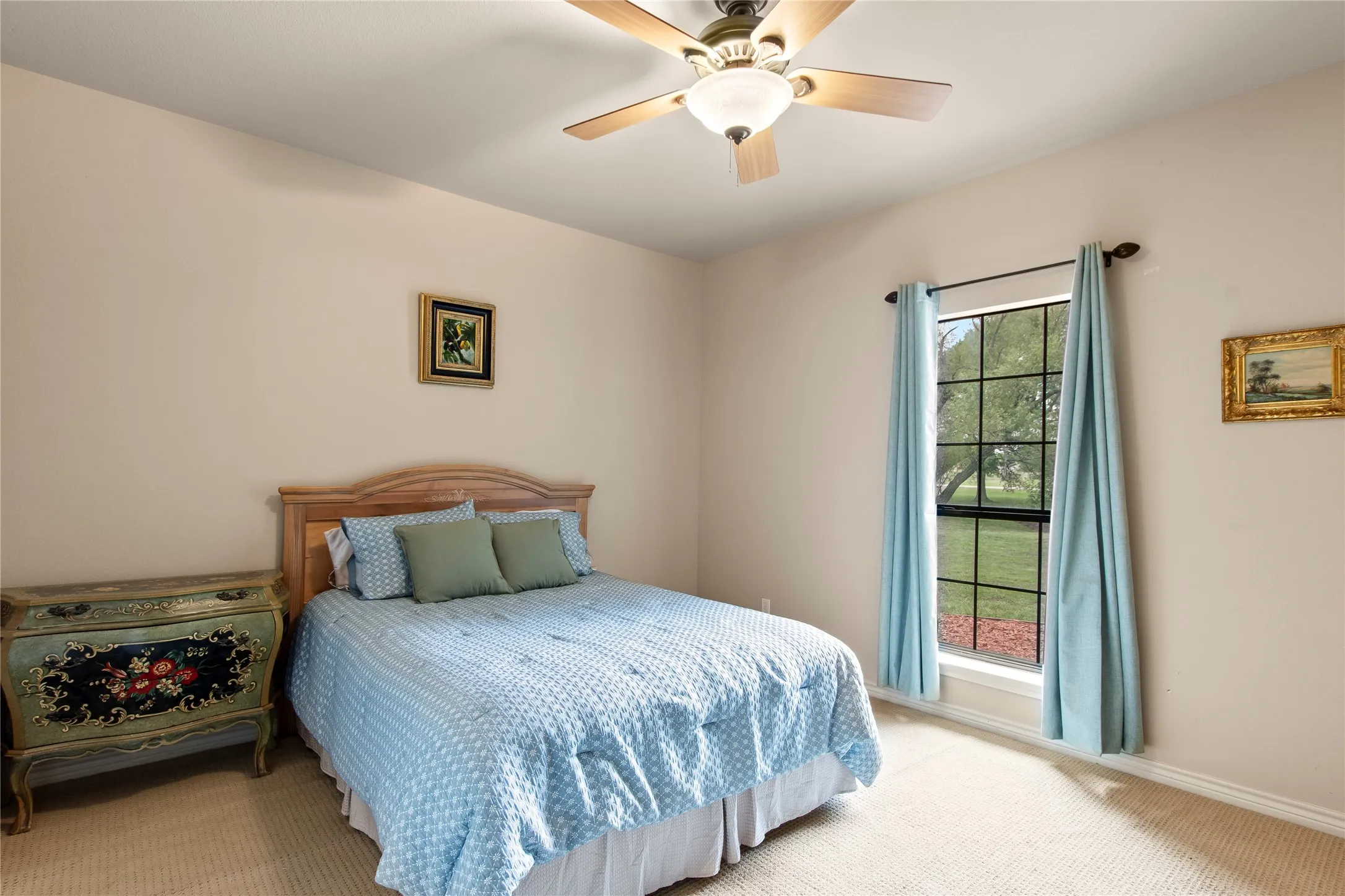 Third Bedroom with Bathroom Access