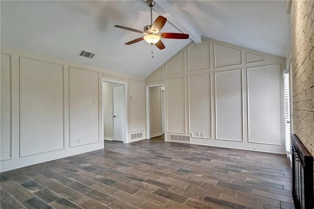 Single Family Residence For Rent in Dallas County , 753 Eagle Drive, Coppell, Texas 75019, 3 Bedrooms, 3 Bathrooms, 2 Garage spaces, 1,754 Sqft, built in 1984, Price $2,900, mls#21241462, Real Estate Agent in Coppell, Homes For Rent in Dallas county, Homes For Rent in Coppell, Realtor in Coppell Texas, Real Estate Brokerage Independent Realty Texas, Luminita Cordes Realtor