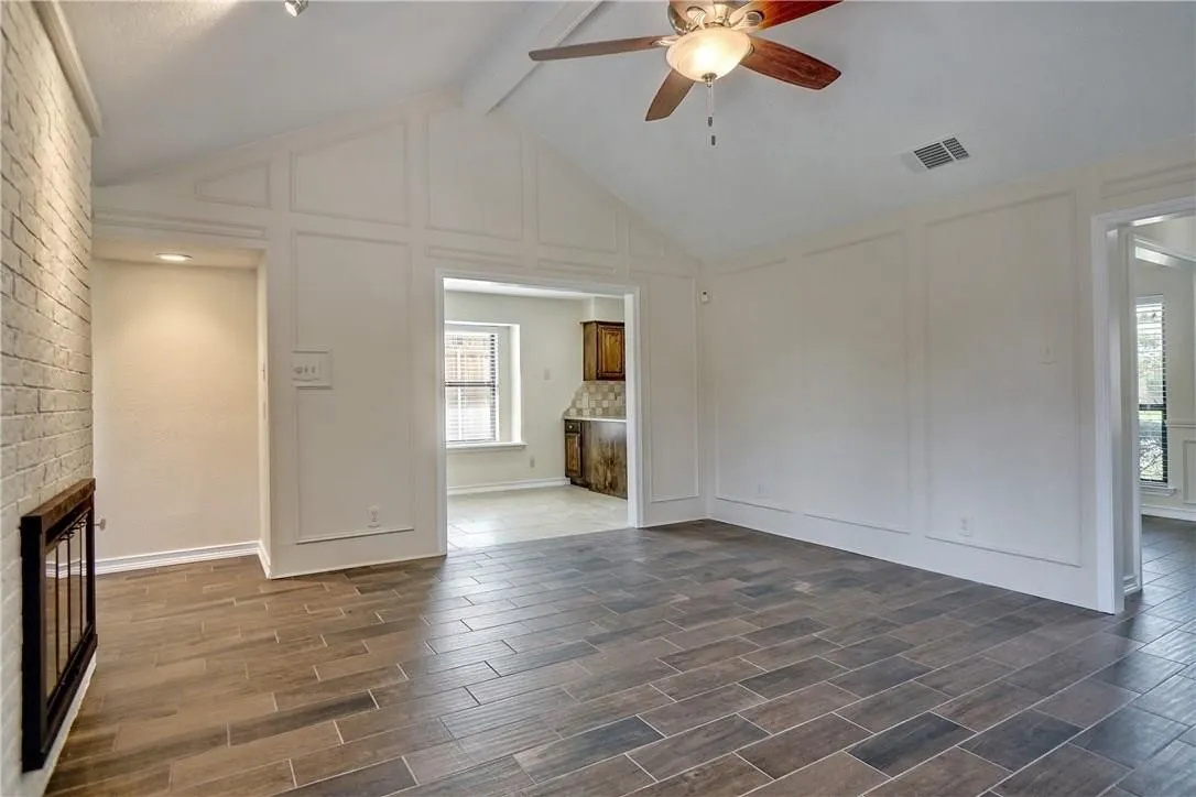 Single Family Residence For Rent in Dallas County , 753 Eagle Drive, Coppell, Texas 75019, 3 Bedrooms, 3 Bathrooms, 2 Garage spaces, 1,754 Sqft, built in 1984, Price $2,900, mls#21241462, Real Estate Agent in Coppell, Homes For Rent in Dallas county, Homes For Rent in Coppell, Realtor in Coppell Texas, Real Estate Brokerage Independent Realty Texas, Luminita Cordes Realtor