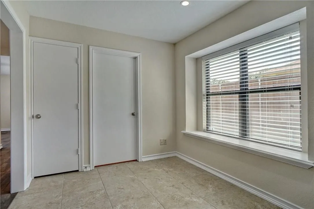 Single Family Residence For Rent in Dallas County , 753 Eagle Drive, Coppell, Texas 75019, 3 Bedrooms, 3 Bathrooms, 2 Garage spaces, 1,754 Sqft, built in 1984, Price $2,900, mls#21241462, Real Estate Agent in Coppell, Homes For Rent in Dallas county, Homes For Rent in Coppell, Realtor in Coppell Texas, Real Estate Brokerage Independent Realty Texas, Luminita Cordes Realtor