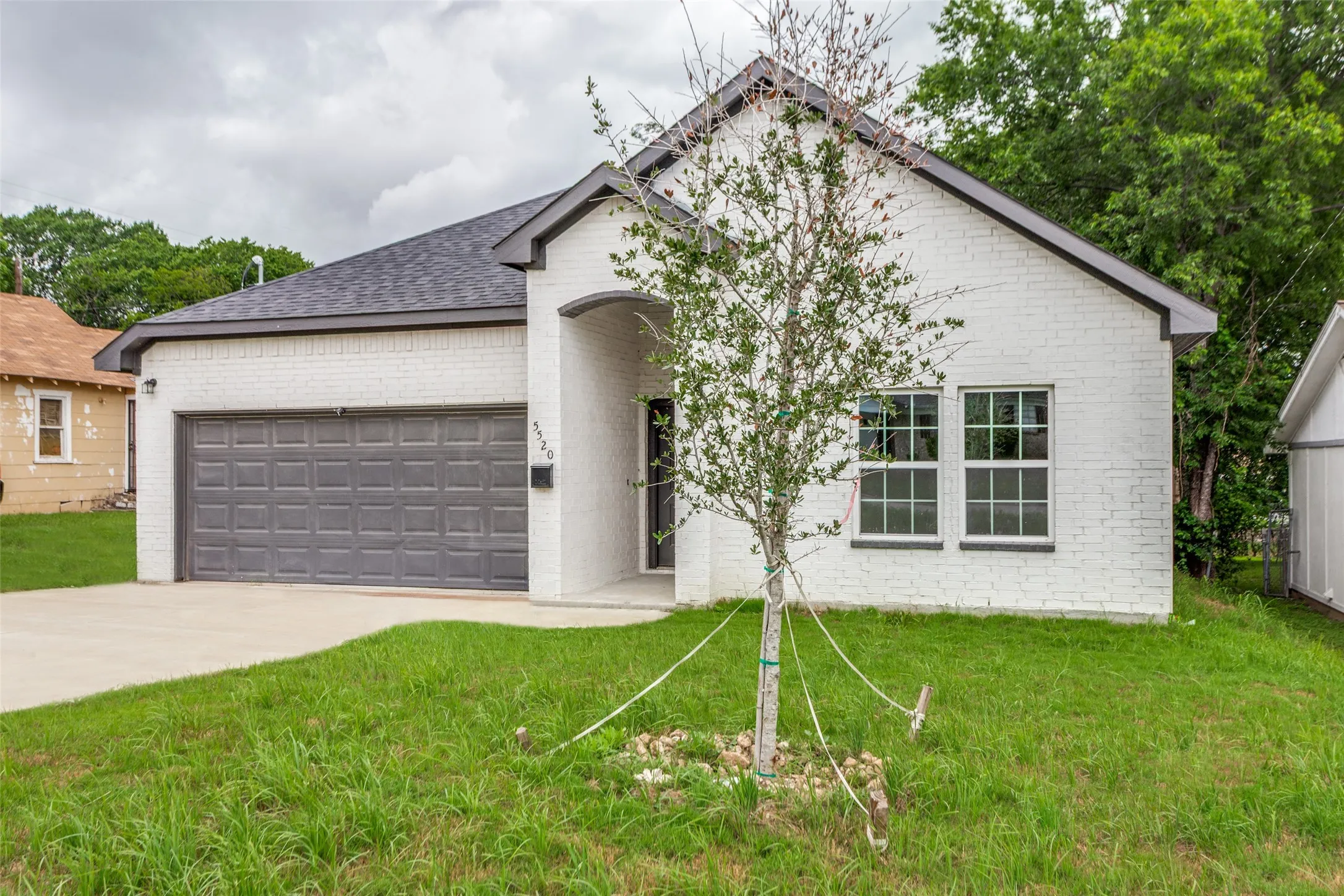 Single Family Residence For Sale in Tarrant County , 5520 Goodman Avenue, Fort Worth, Texas 76107, 4 Bedroom, 2 Bathroom, 1 Garage spaces, 1,810 Sqft, built in 2023, mls#21289767, Real Estate Agent in Fort Worth, Homes For Sale in Tarrant county, Homes For Sale in Fort Worth, Realtor in Fort Worth Texas, Real Estate Brokerage Independent Realty Texas, Luminita Cordes Realtor