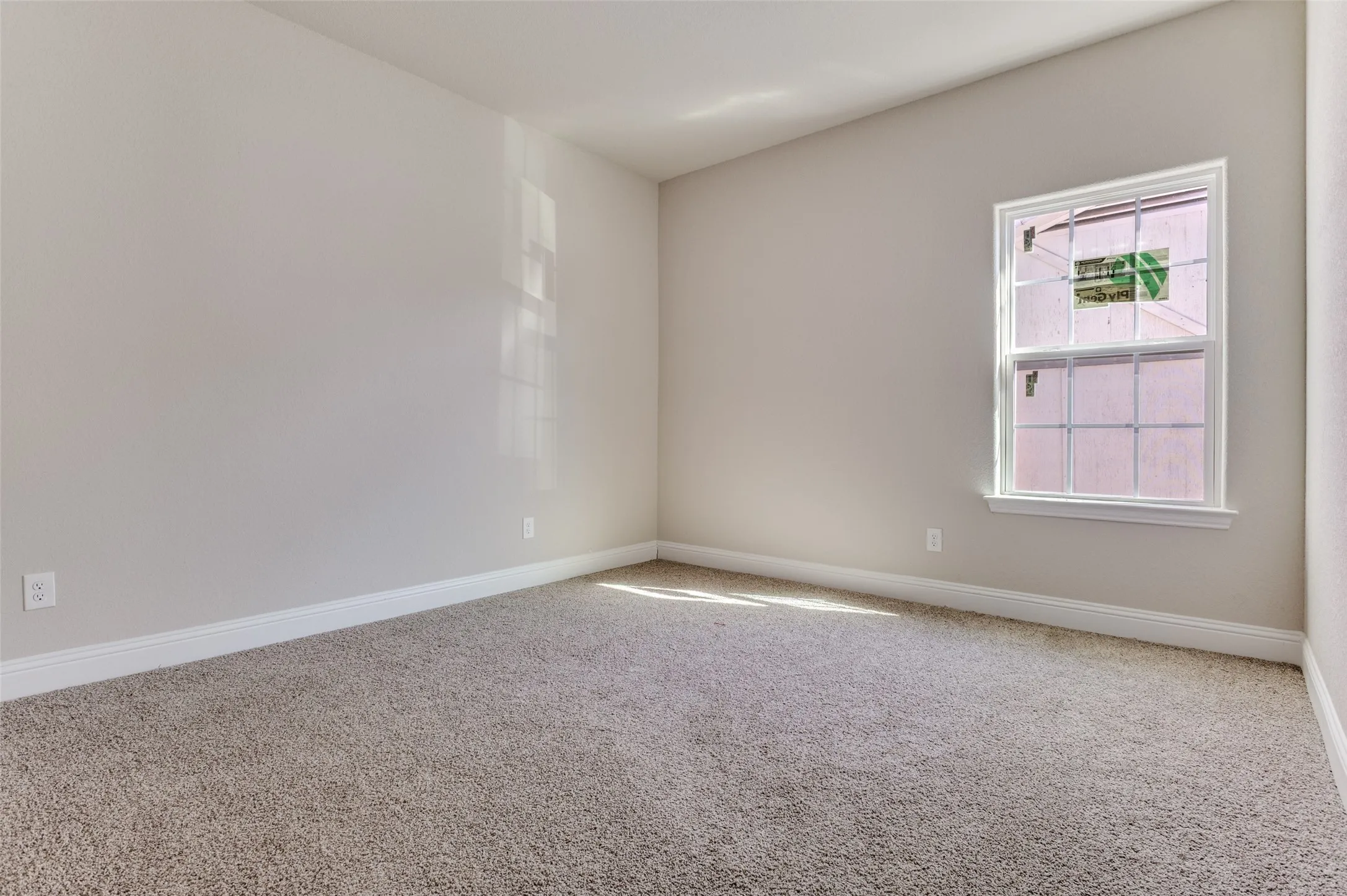 Single Family Residence For Sale in Tarrant County , 5520 Goodman Avenue, Fort Worth, Texas 76107, 4 Bedroom, 2 Bathroom, 1 Garage spaces, 1,810 Sqft, built in 2023, mls#21289767, Real Estate Agent in Fort Worth, Homes For Sale in Tarrant county, Homes For Sale in Fort Worth, Realtor in Fort Worth Texas, Real Estate Brokerage Independent Realty Texas, Luminita Cordes Realtor