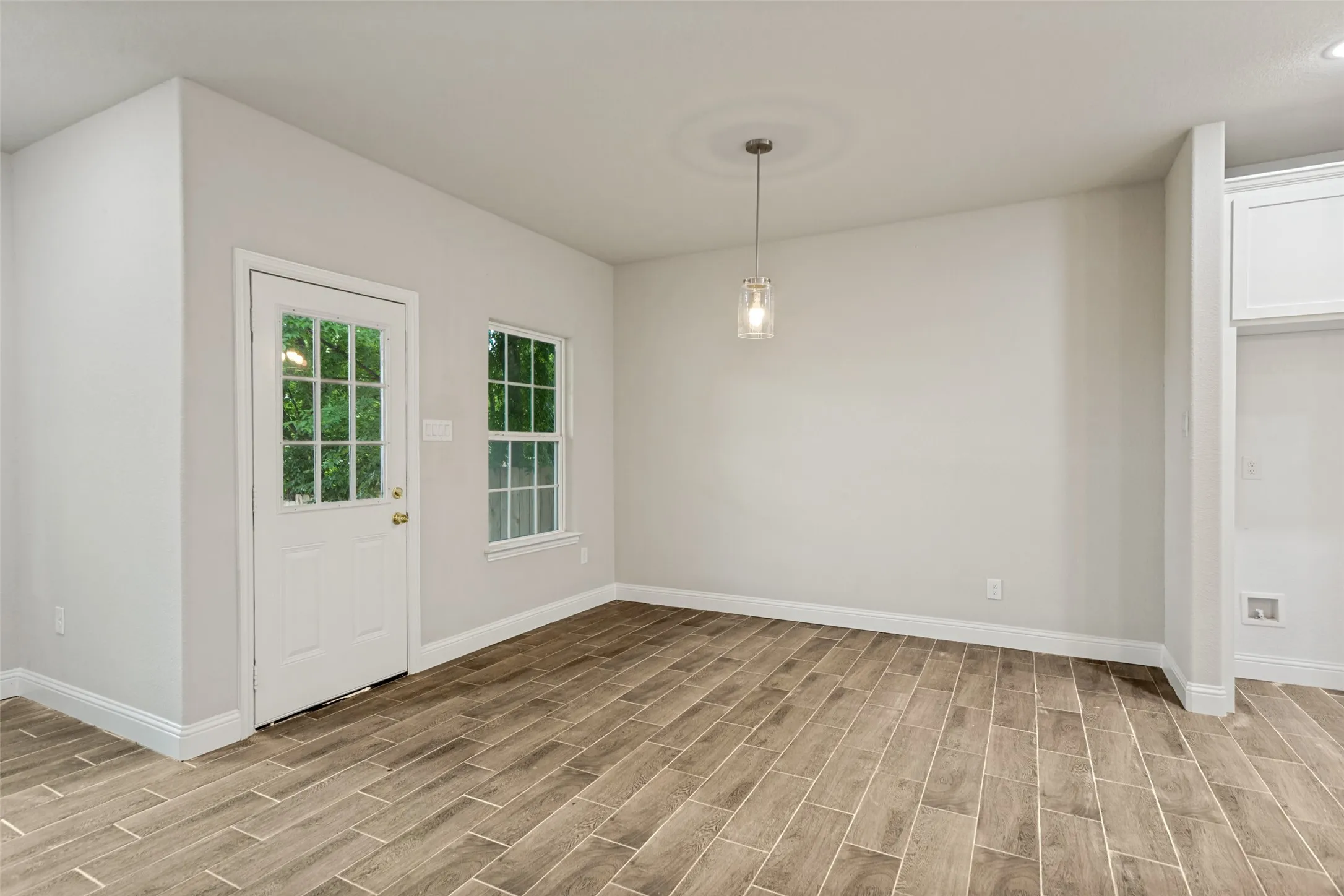 Single Family Residence For Sale in Tarrant County , 5520 Goodman Avenue, Fort Worth, Texas 76107, 4 Bedroom, 2 Bathroom, 1 Garage spaces, 1,810 Sqft, built in 2023, mls#21289767, Real Estate Agent in Fort Worth, Homes For Sale in Tarrant county, Homes For Sale in Fort Worth, Realtor in Fort Worth Texas, Real Estate Brokerage Independent Realty Texas, Luminita Cordes Realtor