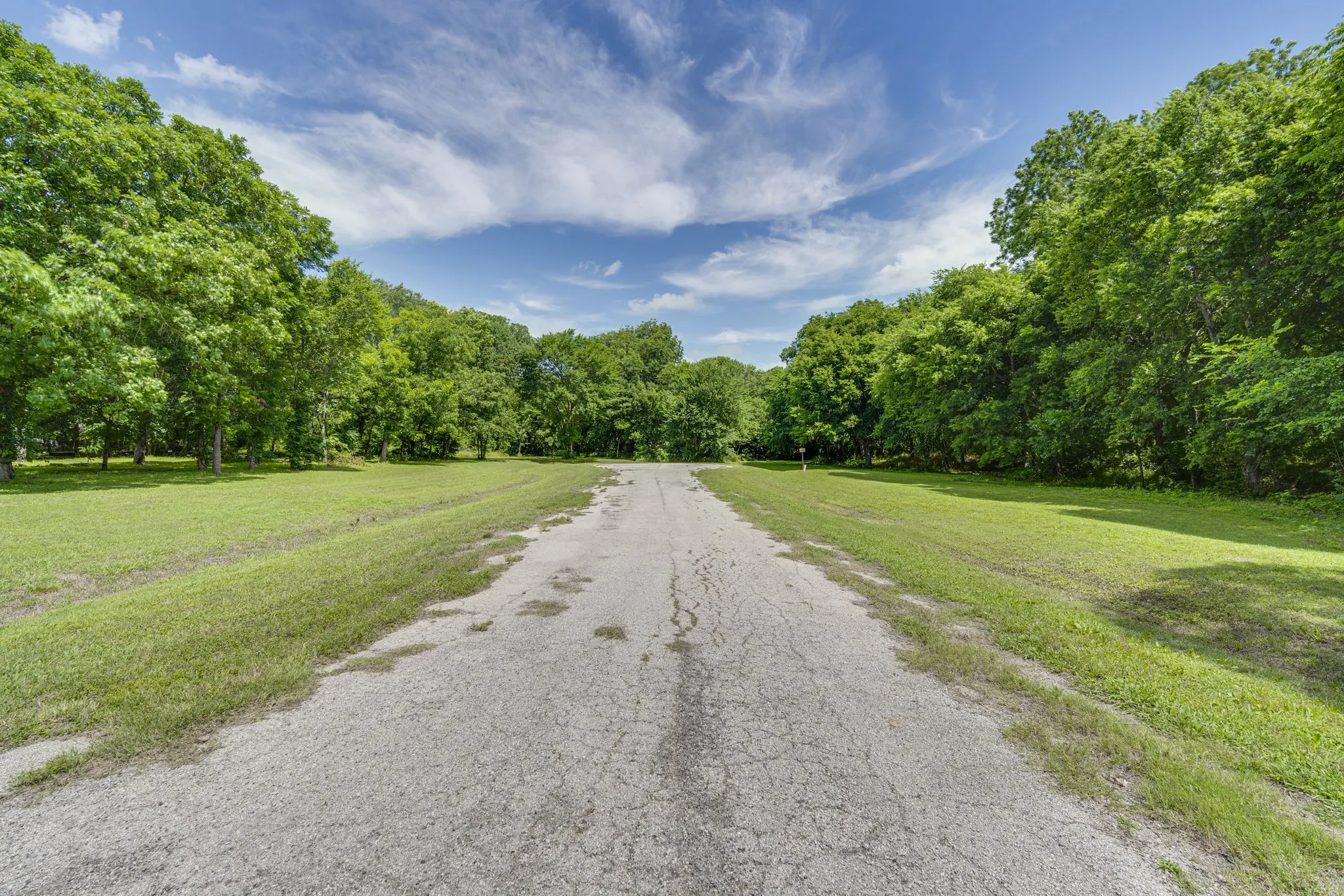 Unimproved Land For Sale in Ellis County , TBD Oak Tree, Waxahachie, Texas 75167, 0, 0, Garage spaces, 0 Sqft, built in 0, Price $200,000, mls#21288806, Real Estate Agent in Waxahachie, Homes For Sale in Ellis county, Homes For Sale in Waxahachie, Realtor in Waxahachie Texas, Real Estate Brokerage Independent Realty Texas, Luminita Cordes Realtor