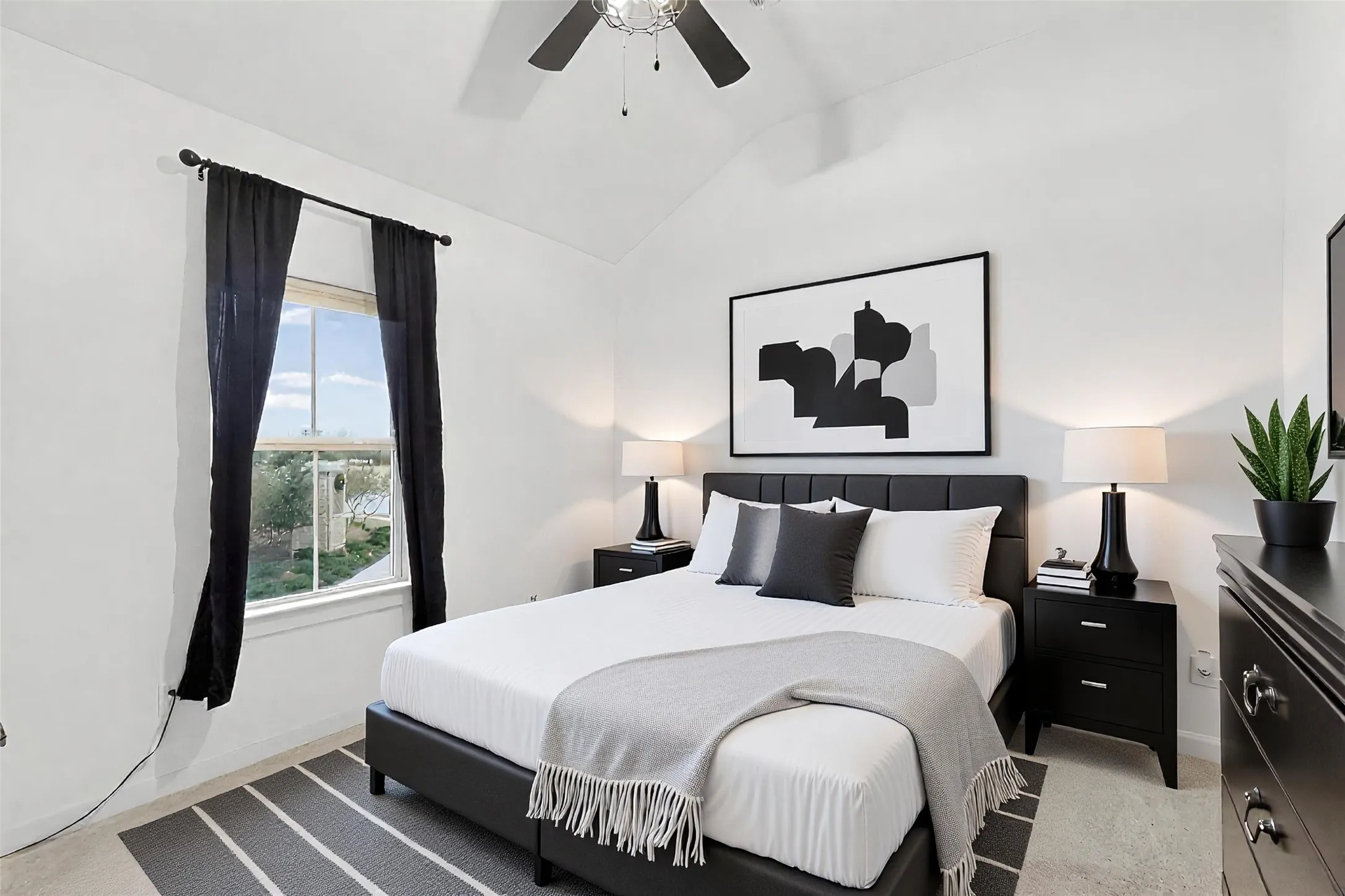 Single Family Residence For Sale in Kaufman County , 1162 Queensdown Way, Forney, Texas 75126, 3 Bedroom, 3 Bathroom, 2 Garage spaces, 2,125 Sqft, built in 2022, mls#21289793, Real Estate Agent in Forney, Homes For Sale in Kaufman county, Homes For Sale in Forney, Realtor in Forney Texas, Real Estate Brokerage Independent Realty Texas, Luminita Cordes Realtor