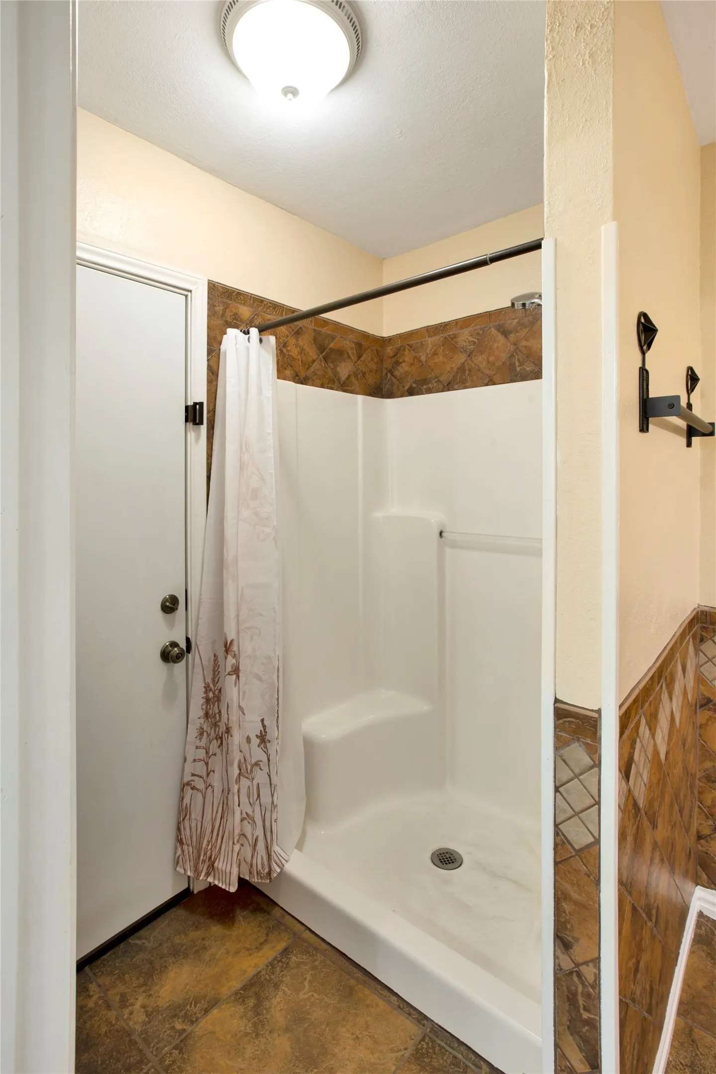 View#2 Sunroom/Pool 4th Full Bathroom