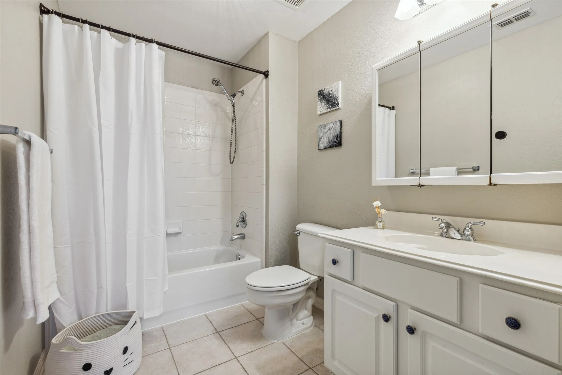 Guest Bedroom 1 - Full Bathroom - 2nd Level
