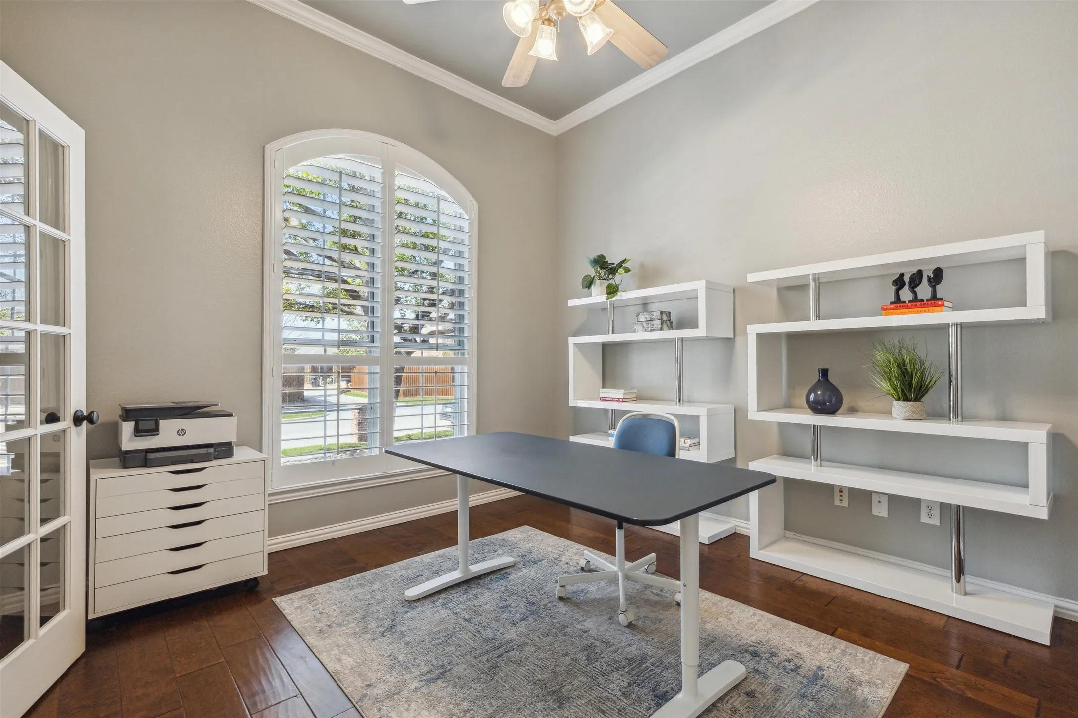 Single Family Residence For Sale in Denton County , 9740 Plains Circle, Frisco, Texas 75033, 4 Bedroom, 4 Bathroom, 2 Garage spaces, 3,674 Sqft, built in 2001, mls#21289429, Real Estate Agent in Frisco, Homes For Sale in Denton county, Homes For Sale in Frisco, Realtor in Frisco Texas, Real Estate Brokerage Independent Realty Texas, Luminita Cordes Realtor