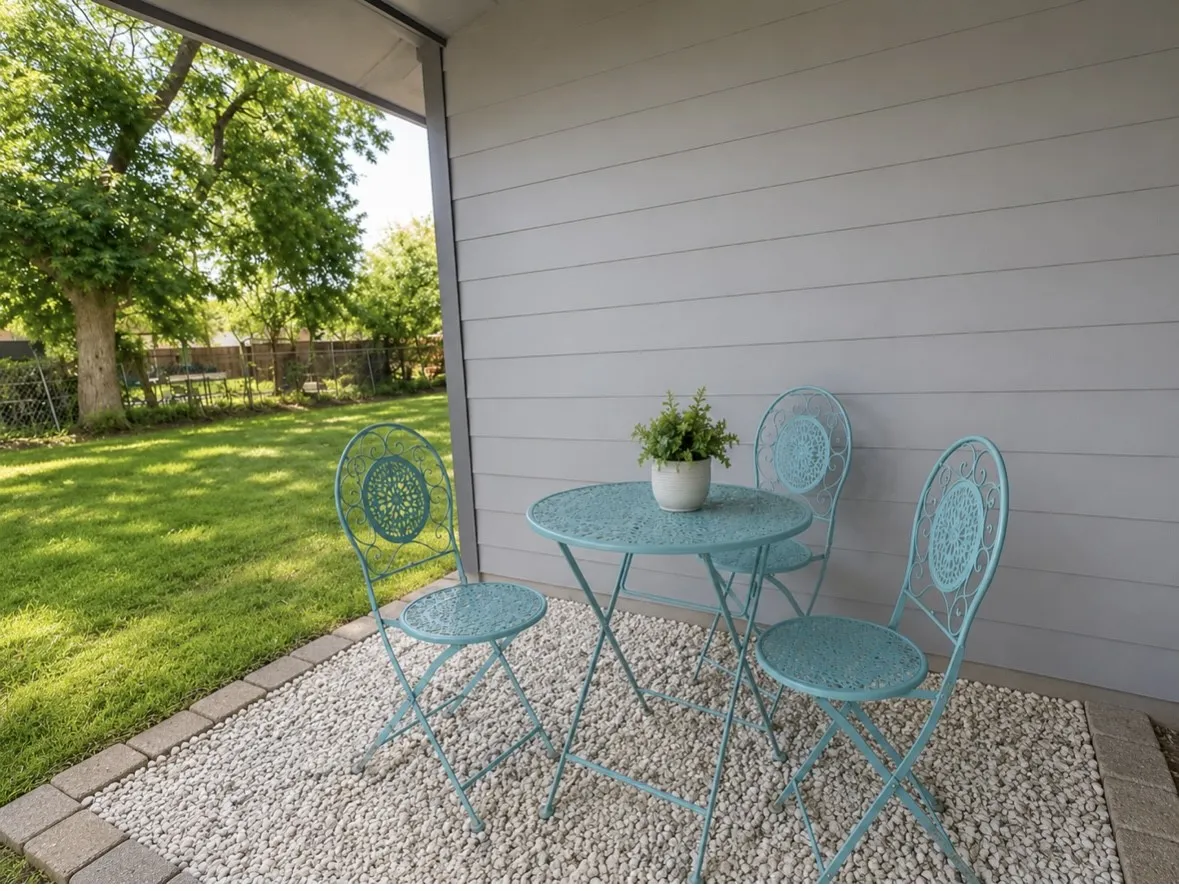 Charming little coffee porch to enjoy your mornings! Green Grass edits.