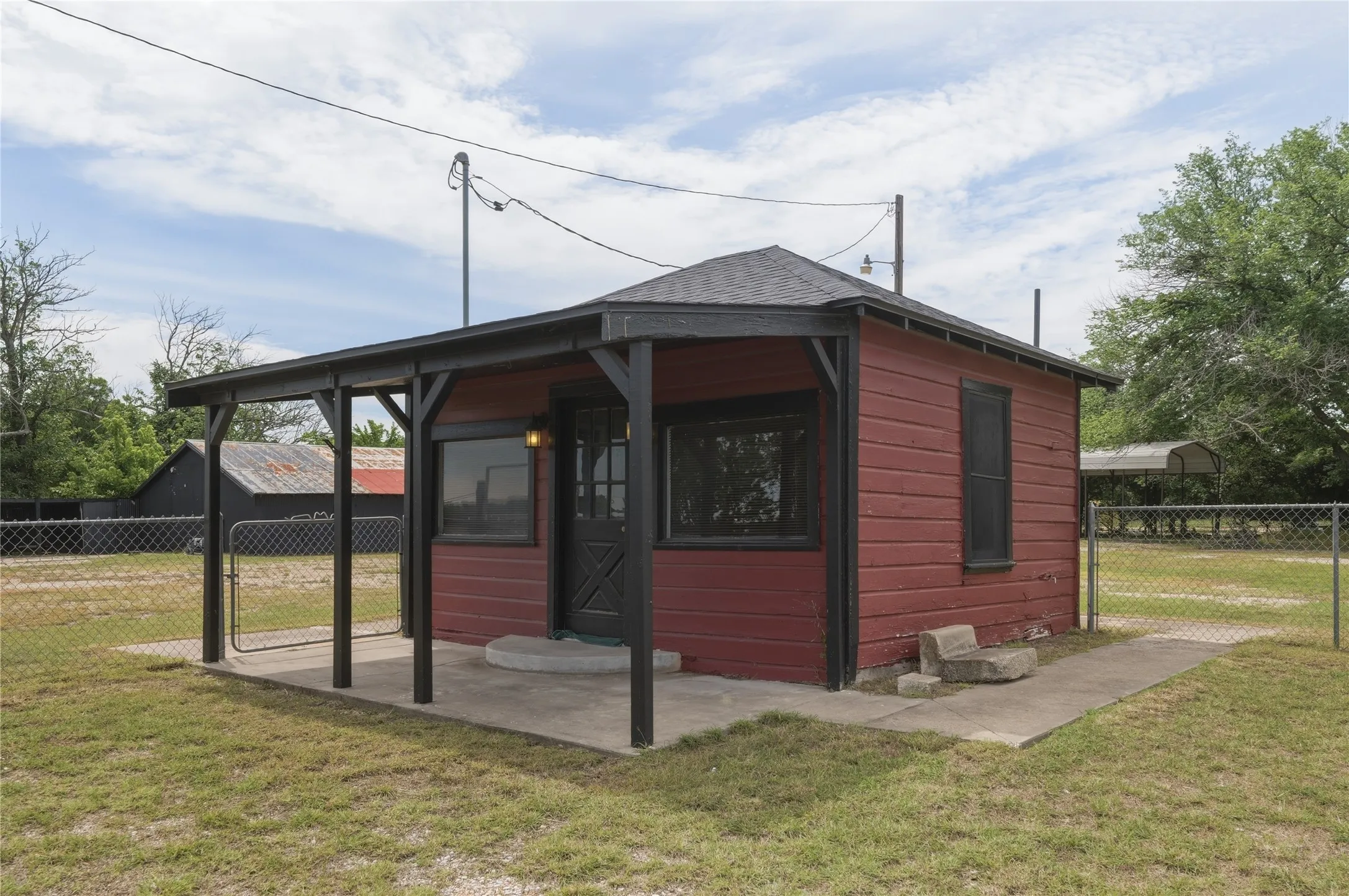 Industrial For Sale in Parker County , 2040 Fort Worth Highway, Weatherford, Texas 76086, 0, 0, Garage spaces, 0 Sqft, built in 1995, mls#21289143, Real Estate Agent in Weatherford, Homes For Sale in Parker county, Homes For Sale in Weatherford, Realtor in Weatherford Texas, Real Estate Brokerage Independent Realty Texas, Luminita Cordes Realtor