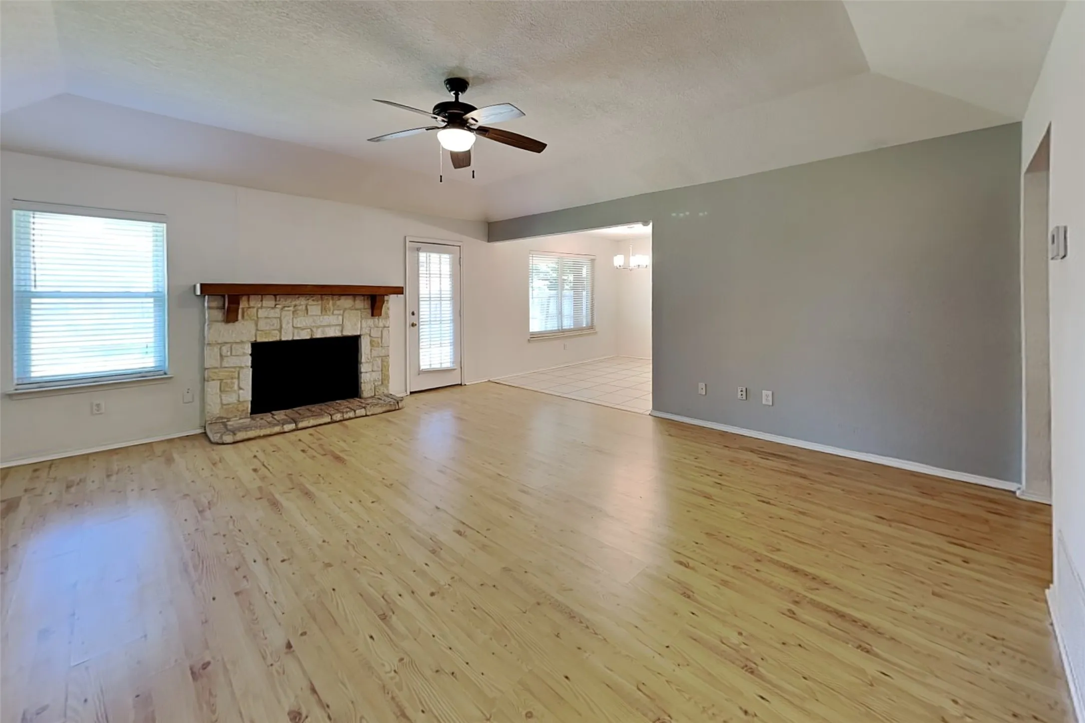 Single Family Residence For Rent in Tarrant County , 260 Rancho Grande Trail, Keller, Texas 76248, 3 Bedroom, 2 Bathroom, 2 Garage spaces, 1,566 Sqft, built in 1988, mls#21289856, Real Estate Agent in Keller, Homes For Rent in Tarrant county, Homes For Rent in Keller, Realtor in Keller Texas, Real Estate Brokerage Independent Realty Texas, Luminita Cordes Realtor