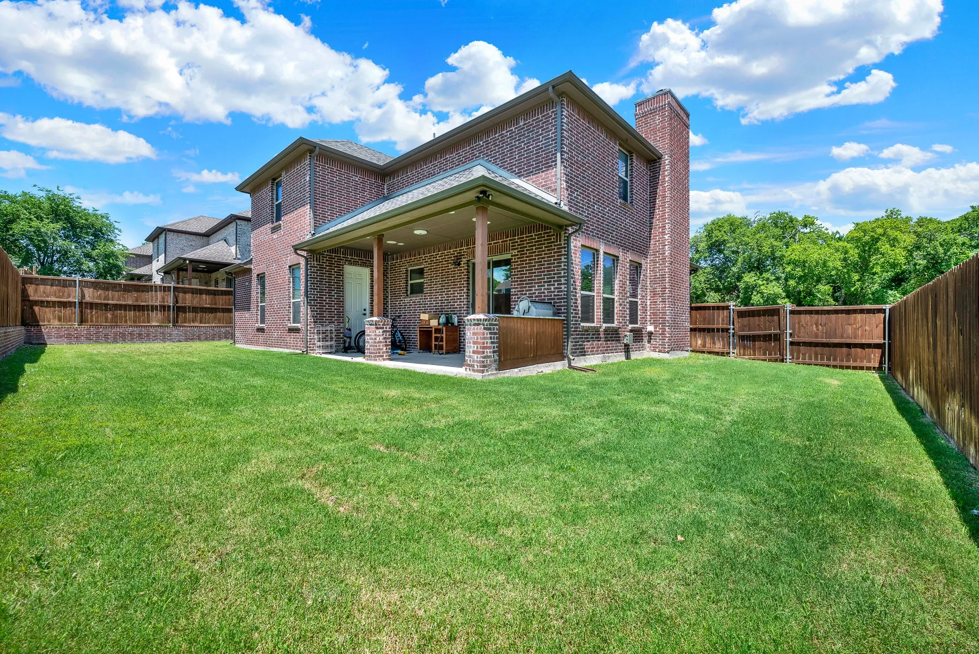 Single Family Residence For Sale in Grayson County , 675 Wayne Avenue, Van Alstyne, Texas 75495, 4 Bedroom, 4 Bathroom, 2 Garage spaces, 2,450 Sqft, built in 2021, mls#21278860, Real Estate Agent in Van Alstyne, Homes For Sale in Grayson county, Homes For Sale in Van Alstyne, Realtor in Van Alstyne Texas, Real Estate Brokerage Independent Realty Texas, Luminita Cordes Realtor