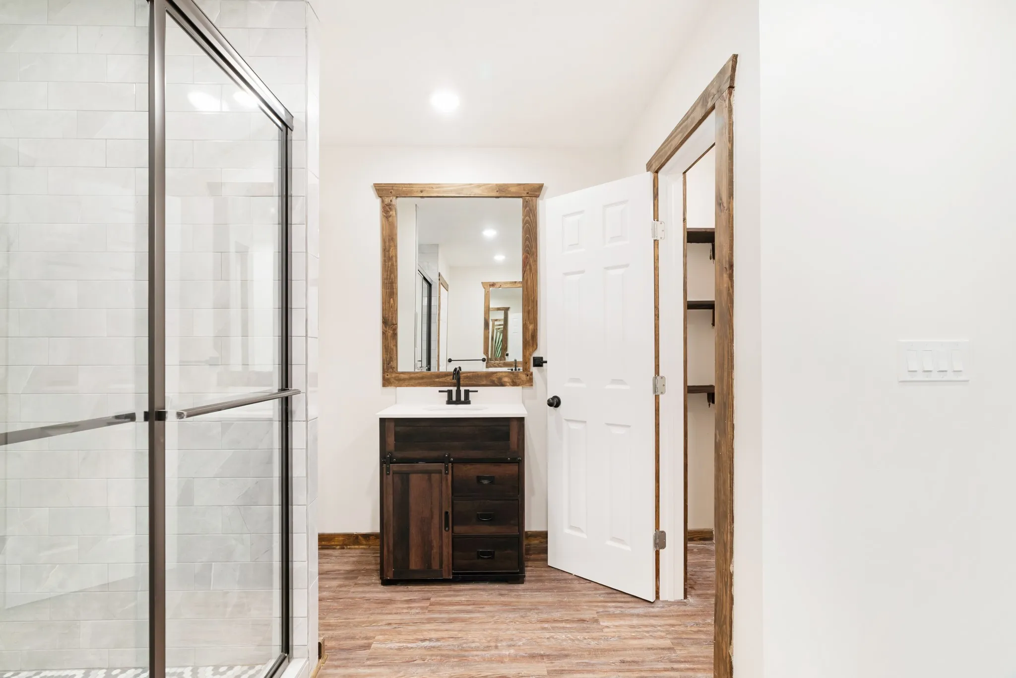 Single Family Residence For Sale in Lamar County , 209 Helena Drive, Powderly, Texas 75473, 3 Bedroom, 2 Bathroom, Garage spaces, 2,334 Sqft, built in 2022, mls#21289778, Real Estate Agent in Powderly, Homes For Sale in Lamar county, Homes For Sale in Powderly, Realtor in Powderly Texas, Real Estate Brokerage Independent Realty Texas, Luminita Cordes Realtor