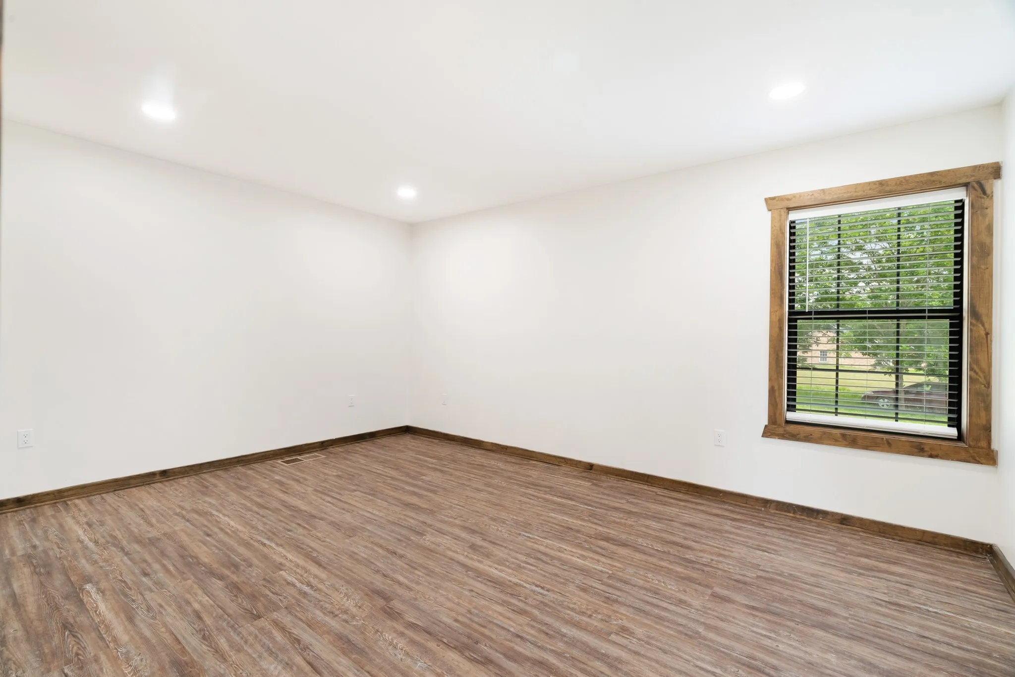 Single Family Residence For Sale in Lamar County , 209 Helena Drive, Powderly, Texas 75473, 3 Bedroom, 2 Bathroom, Garage spaces, 2,334 Sqft, built in 2022, mls#21289778, Real Estate Agent in Powderly, Homes For Sale in Lamar county, Homes For Sale in Powderly, Realtor in Powderly Texas, Real Estate Brokerage Independent Realty Texas, Luminita Cordes Realtor