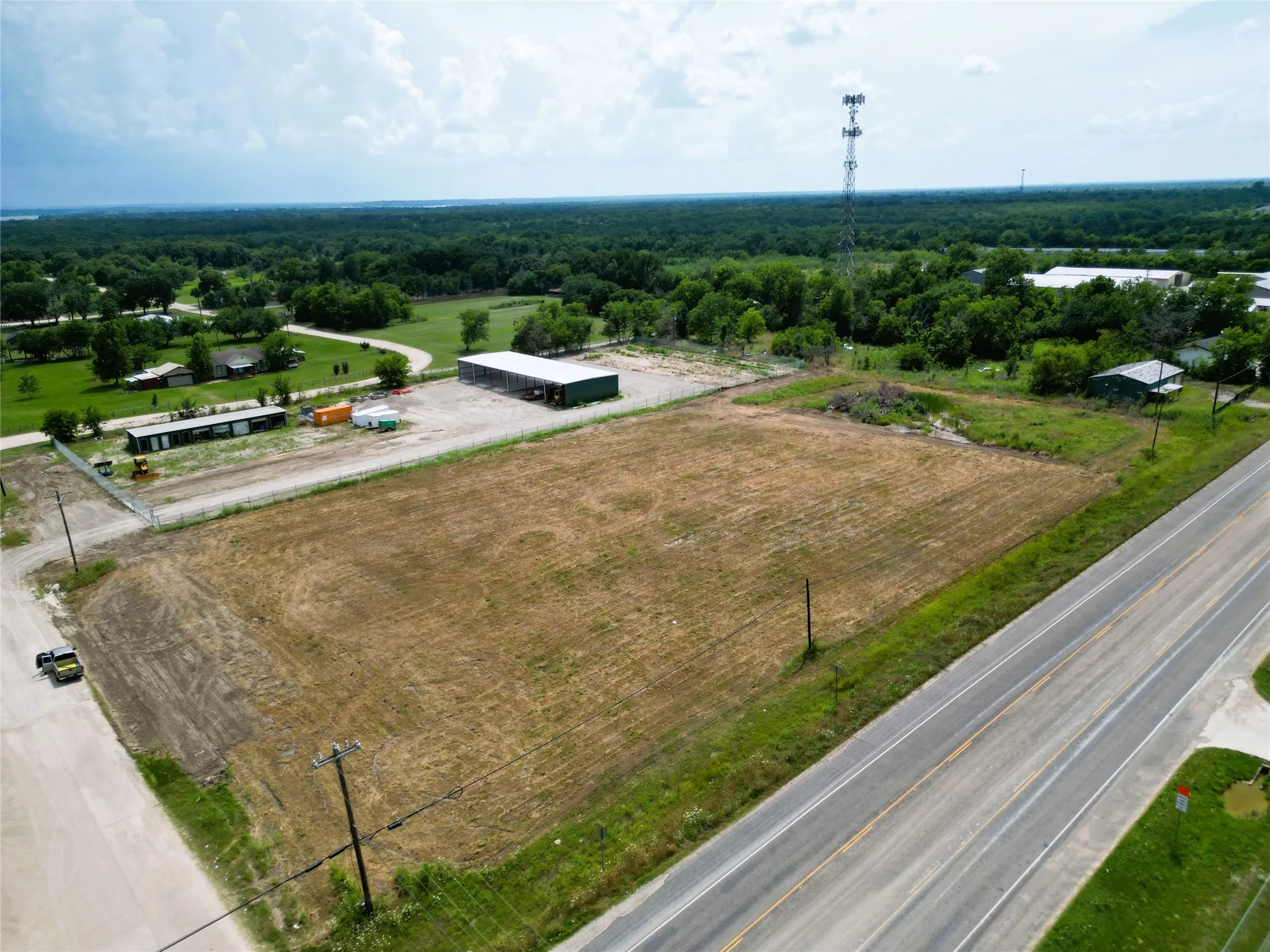 Improved Land For Sale in Hunt County , 2.50+/-Ac Highway 276, West Tawakoni, Texas 75474, 0, 0, Garage spaces, 0 Sqft, built in 0, mls#21289476, Real Estate Agent in West Tawakoni, Homes For Sale in Hunt county, Homes For Sale in West Tawakoni, Realtor in West Tawakoni Texas, Real Estate Brokerage Independent Realty Texas, Luminita Cordes Realtor