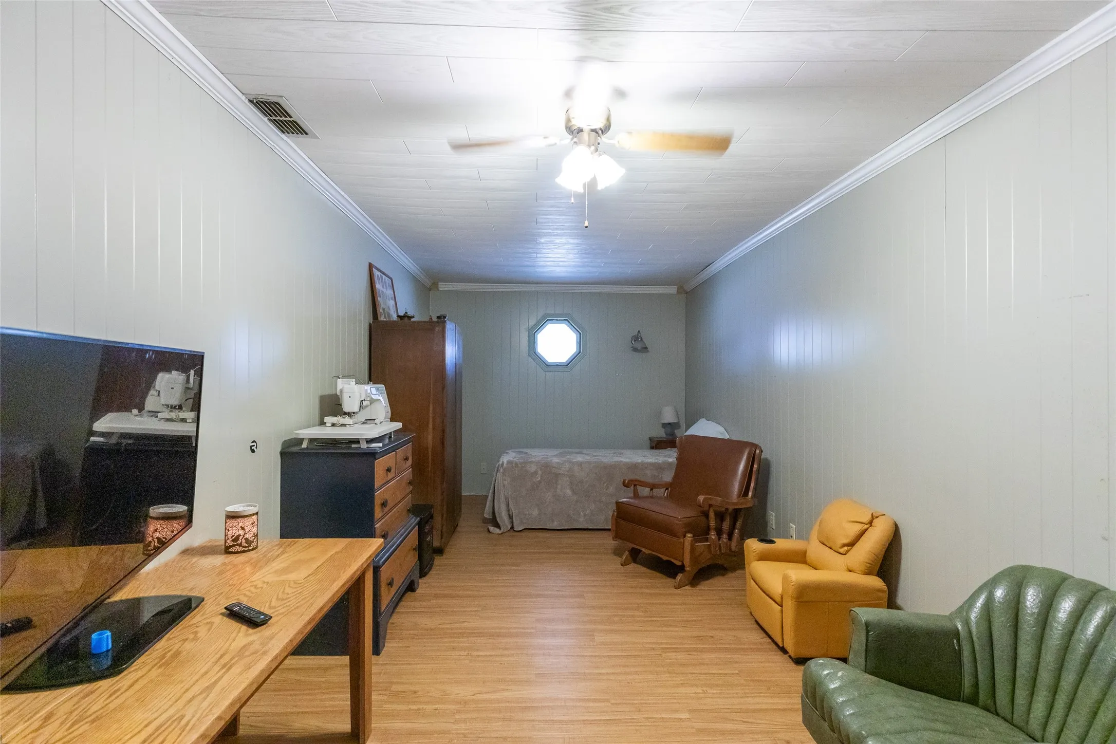 Single Family Residence For Sale in Jones County , 1132 Westover Drive, Anson, Texas 79501, 3 Bedroom, 3 Bathroom, 2 Garage spaces, 1,616 Sqft, built in 1950, mls#21288170, Real Estate Agent in Anson, Homes For Sale in Jones county, Homes For Sale in Anson, Realtor in Anson Texas, Real Estate Brokerage Independent Realty Texas, Luminita Cordes Realtor