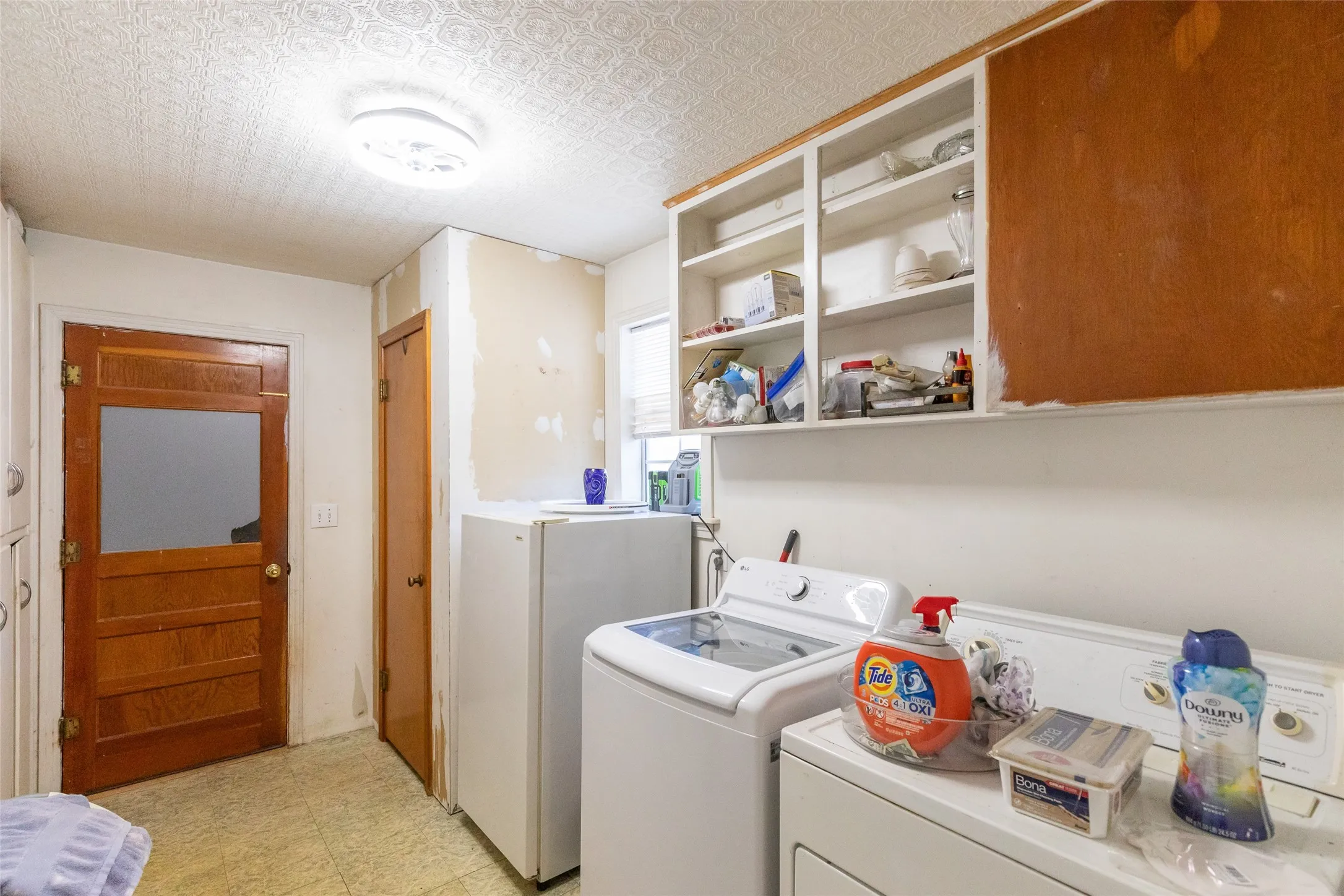 Single Family Residence For Sale in Jones County , 1132 Westover Drive, Anson, Texas 79501, 3 Bedroom, 3 Bathroom, 2 Garage spaces, 1,616 Sqft, built in 1950, mls#21288170, Real Estate Agent in Anson, Homes For Sale in Jones county, Homes For Sale in Anson, Realtor in Anson Texas, Real Estate Brokerage Independent Realty Texas, Luminita Cordes Realtor