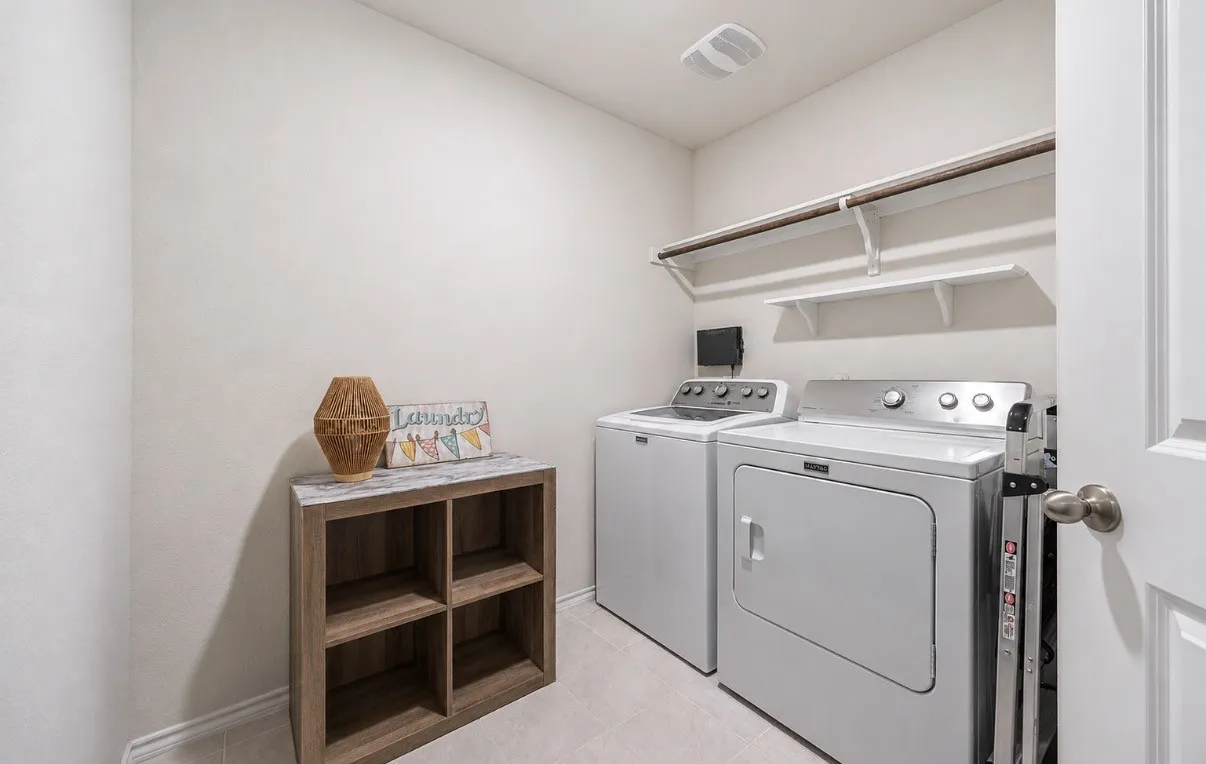 Single Family Residence For Sale in Collin County , 312 Silo Circle, Josephine, Texas 75189, 5 Bedroom, 2 Bathroom, 2 Garage spaces, 2,047 Sqft, built in 2018, mls#21289896, Real Estate Agent in Josephine, Homes For Sale in Collin county, Homes For Sale in Josephine, Realtor in Josephine Texas, Real Estate Brokerage Independent Realty Texas, Luminita Cordes Realtor