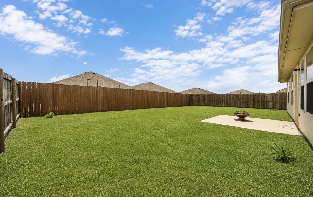 Single Family Residence For Sale in Collin County , 312 Silo Circle, Josephine, Texas 75189, 5 Bedroom, 2 Bathroom, 2 Garage spaces, 2,047 Sqft, built in 2018, mls#21289896, Real Estate Agent in Josephine, Homes For Sale in Collin county, Homes For Sale in Josephine, Realtor in Josephine Texas, Real Estate Brokerage Independent Realty Texas, Luminita Cordes Realtor