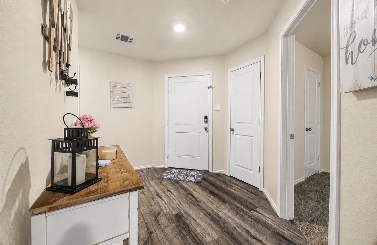 Single Family Residence For Sale in Collin County , 312 Silo Circle, Josephine, Texas 75189, 5 Bedroom, 2 Bathroom, 2 Garage spaces, 2,047 Sqft, built in 2018, mls#21289896, Real Estate Agent in Josephine, Homes For Sale in Collin county, Homes For Sale in Josephine, Realtor in Josephine Texas, Real Estate Brokerage Independent Realty Texas, Luminita Cordes Realtor