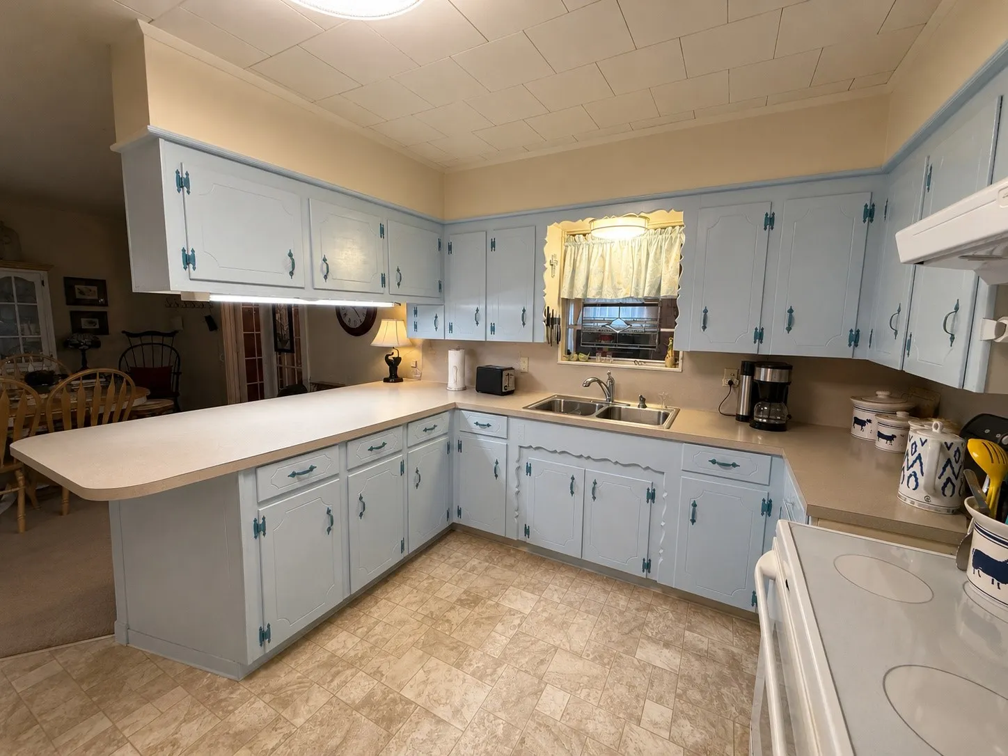 Single Family Residence For Sale in Wood County , 306 Floyd Street, Winnsboro, Texas 75494, 3 Bedroom, 2 Bathroom, Garage spaces, 1,718 Sqft, built in 1985, Price $149,500, mls#21288799, Real Estate Agent in Winnsboro, Homes For Sale in Wood county, Homes For Sale in Winnsboro, Realtor in Winnsboro Texas, Real Estate Brokerage Independent Realty Texas, Luminita Cordes Realtor