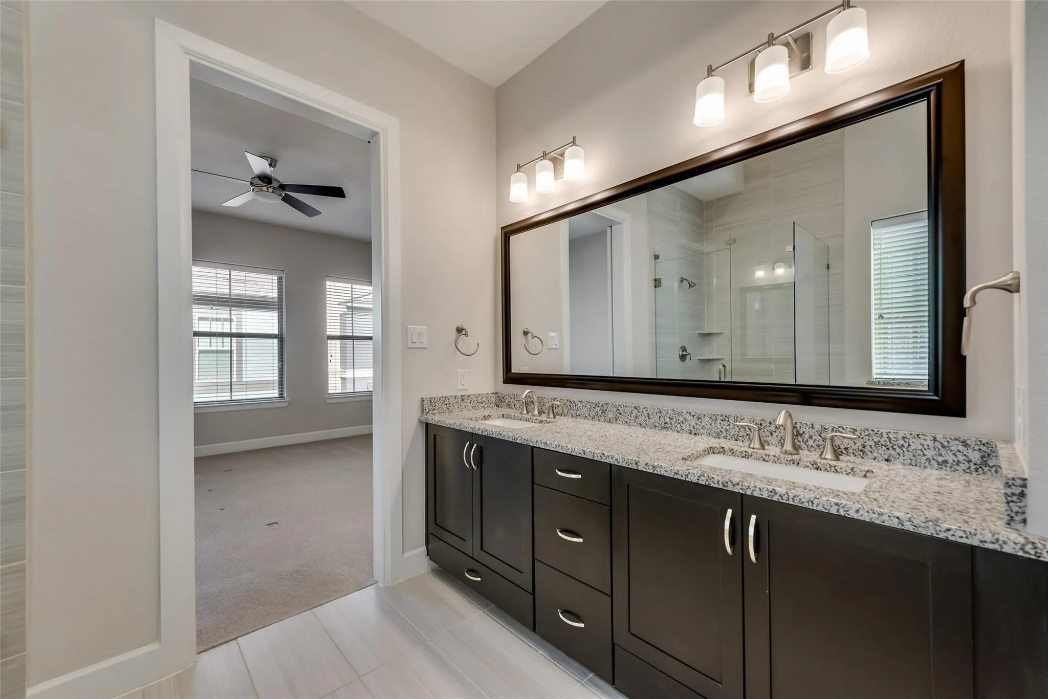 Townhouse For Rent in Dallas County , 1310 Branchwood Place, Dallas, Texas 75215, 3 Bedroom, 4 Bathroom, 2 Garage spaces, 2,396 Sqft, built in 2017, mls#21282446, Real Estate Agent in Dallas, Homes For Rent in Dallas county, Homes For Rent in Dallas, Realtor in Dallas Texas, Real Estate Brokerage Independent Realty Texas, Luminita Cordes Realtor