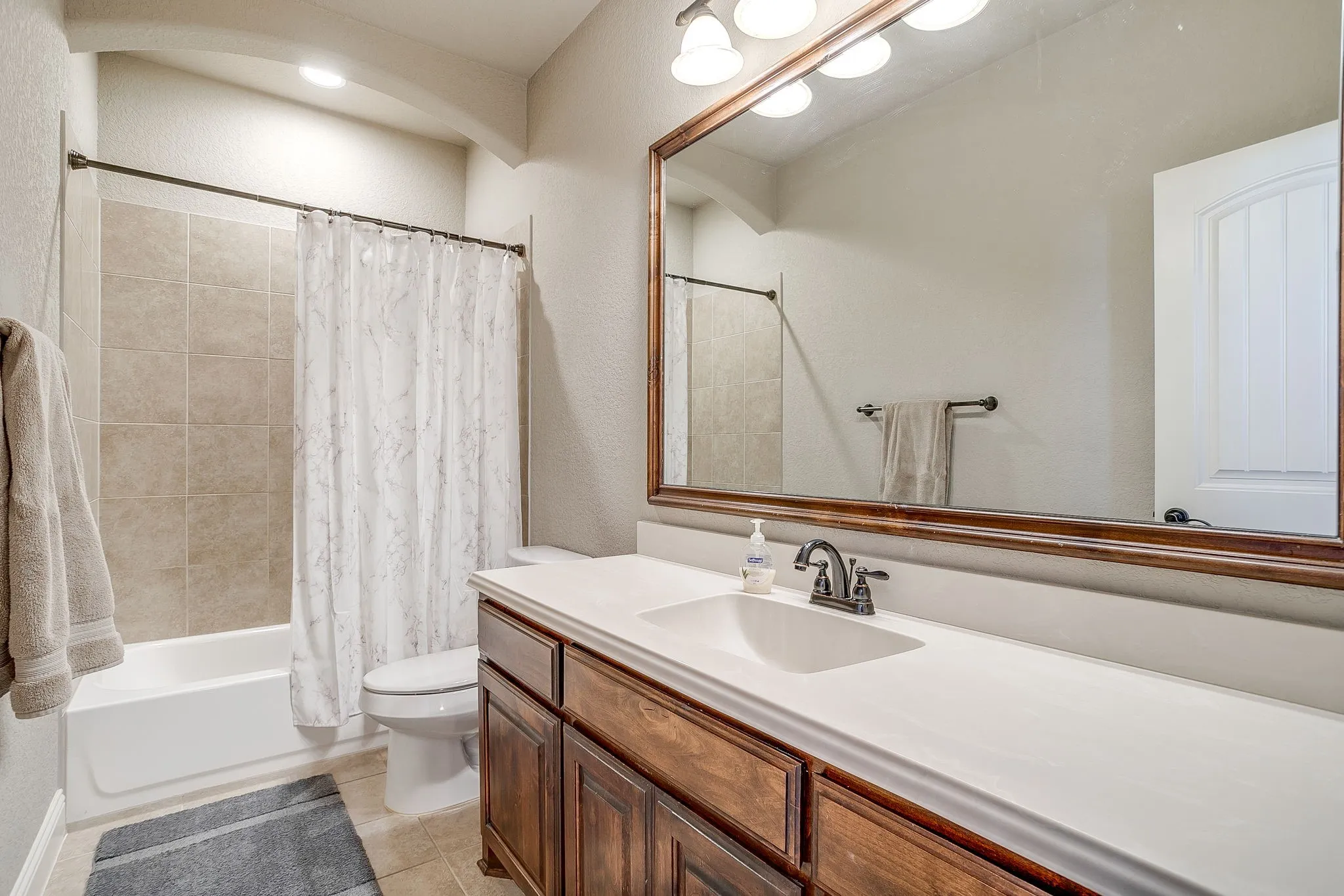 Upstairs Bath