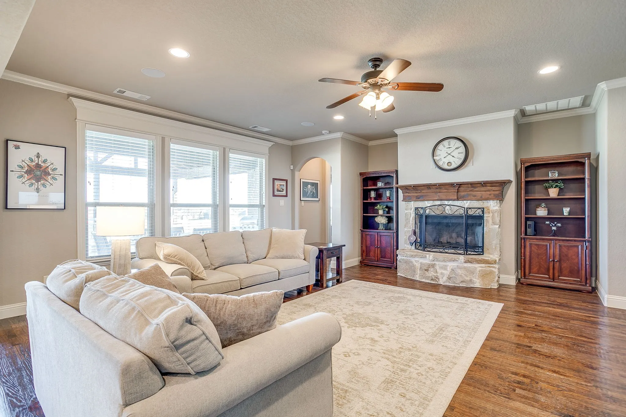 Single Family Residence For Sale in Parker County , 105 Legacy Downs Drive, Fort Worth, Texas 76126, 4 Bedroom, 4 Bathroom, 3 Garage spaces, 3,083 Sqft, built in 2014, mls#21289936, Real Estate Agent in Fort Worth, Homes For Sale in Parker county, Homes For Sale in Fort Worth, Realtor in Fort Worth Texas, Real Estate Brokerage Independent Realty Texas, Luminita Cordes Realtor