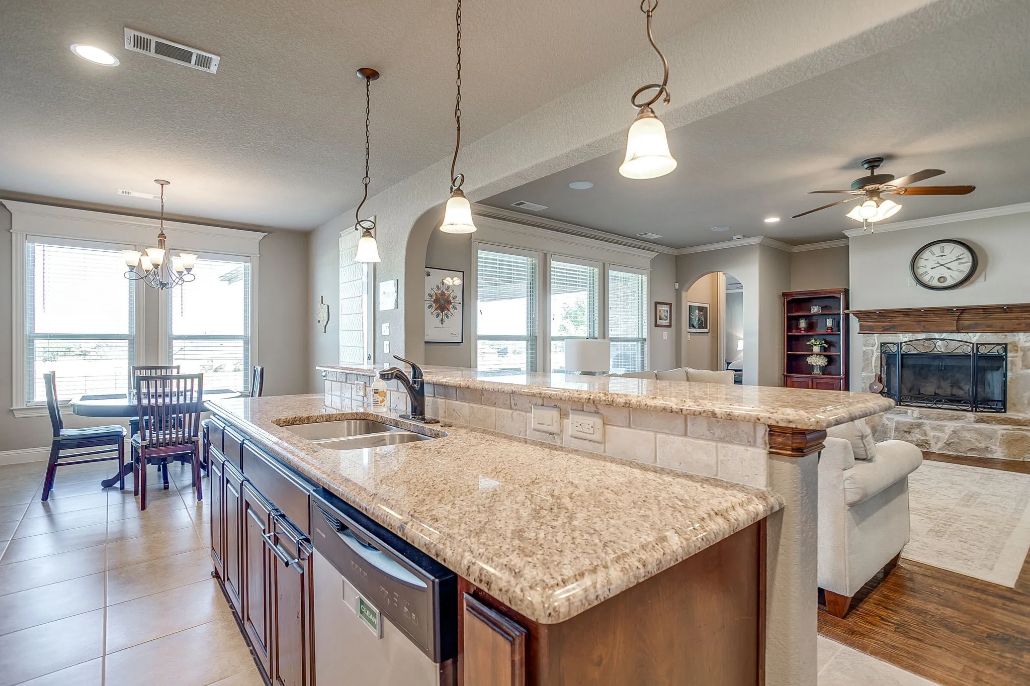 Single Family Residence For Sale in Parker County , 105 Legacy Downs Drive, Fort Worth, Texas 76126, 4 Bedroom, 4 Bathroom, 3 Garage spaces, 3,083 Sqft, built in 2014, mls#21289936, Real Estate Agent in Fort Worth, Homes For Sale in Parker county, Homes For Sale in Fort Worth, Realtor in Fort Worth Texas, Real Estate Brokerage Independent Realty Texas, Luminita Cordes Realtor