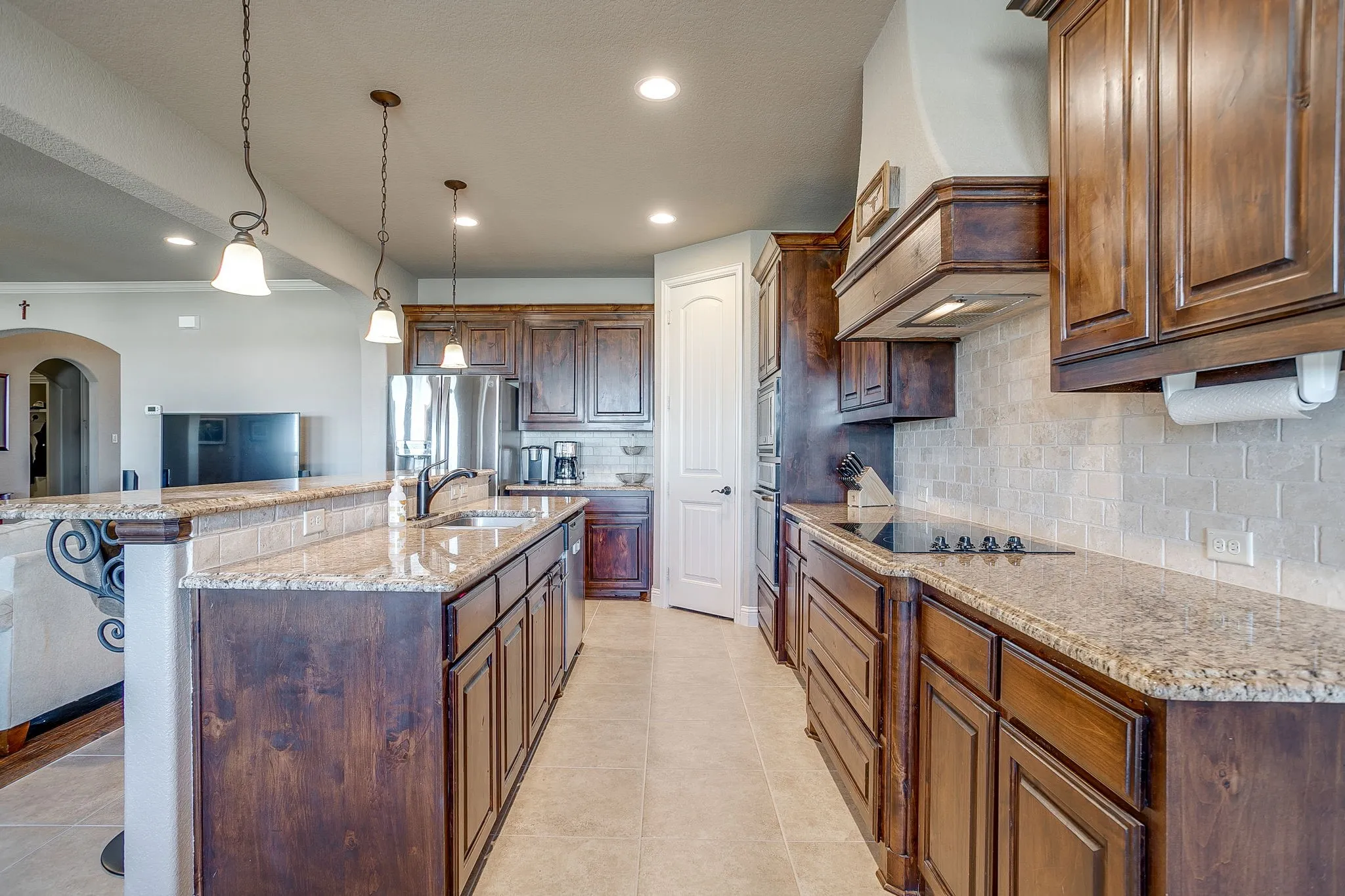 Single Family Residence For Sale in Parker County , 105 Legacy Downs Drive, Fort Worth, Texas 76126, 4 Bedroom, 4 Bathroom, 3 Garage spaces, 3,083 Sqft, built in 2014, mls#21289936, Real Estate Agent in Fort Worth, Homes For Sale in Parker county, Homes For Sale in Fort Worth, Realtor in Fort Worth Texas, Real Estate Brokerage Independent Realty Texas, Luminita Cordes Realtor
