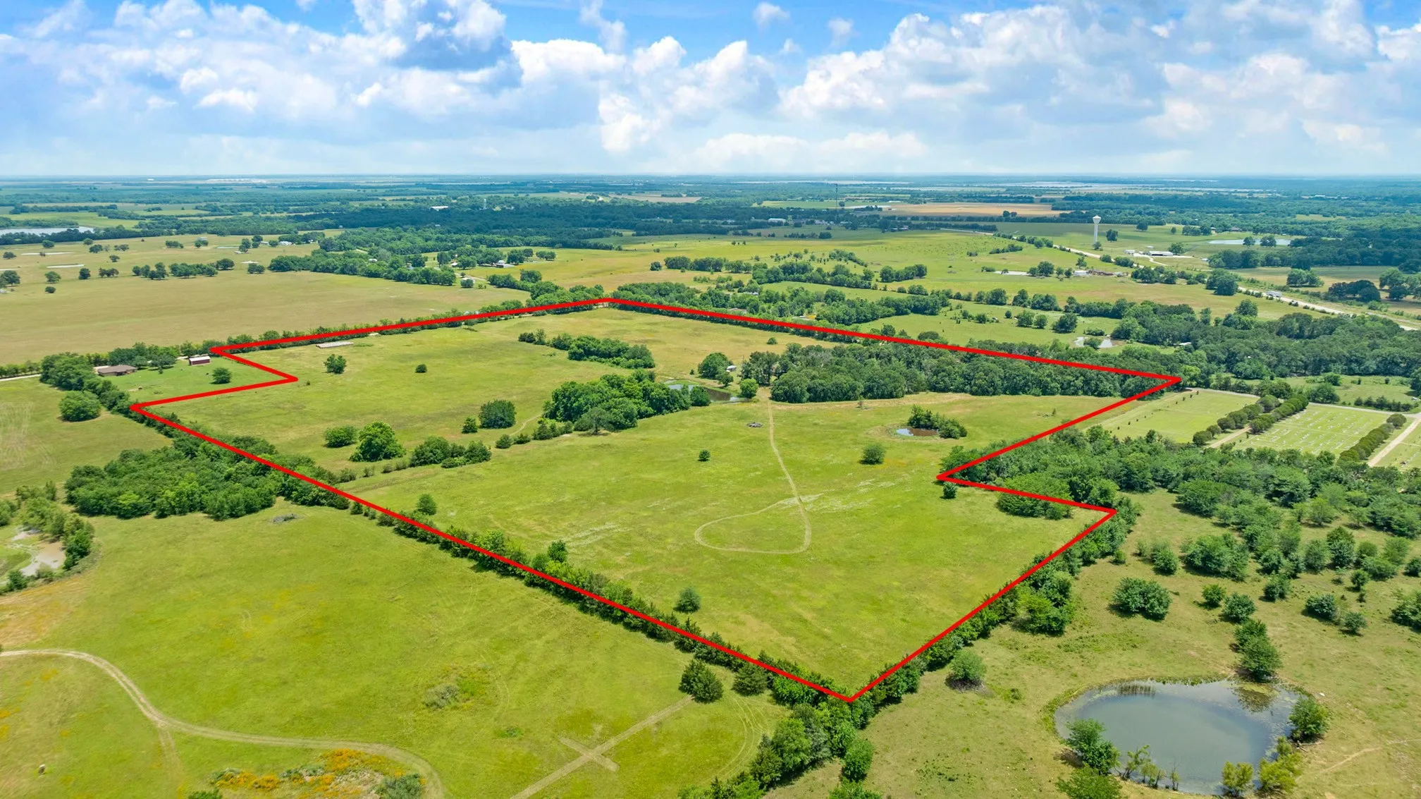 Farm For Sale in Lamar County , 848 CR 15300, Deport, Texas 75435, 3 Bedroom, 2 Bathroom, 2 Garage spaces, 1,800 Sqft, built in 0, Price $749,700, mls#21289935, Real Estate Agent in Deport, Homes For Sale in Lamar county, Homes For Sale in Deport, Realtor in Deport Texas, Real Estate Brokerage Independent Realty Texas, Luminita Cordes Realtor