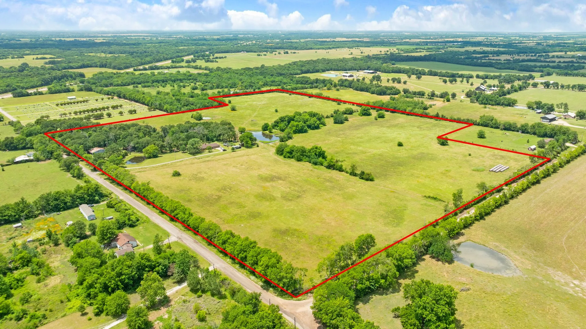 Farm For Sale in Lamar County , 848 CR 15300, Deport, Texas 75435, 3 Bedroom, 2 Bathroom, 2 Garage spaces, 1,800 Sqft, built in 0, Price $749,700, mls#21289935, Real Estate Agent in Deport, Homes For Sale in Lamar county, Homes For Sale in Deport, Realtor in Deport Texas, Real Estate Brokerage Independent Realty Texas, Luminita Cordes Realtor