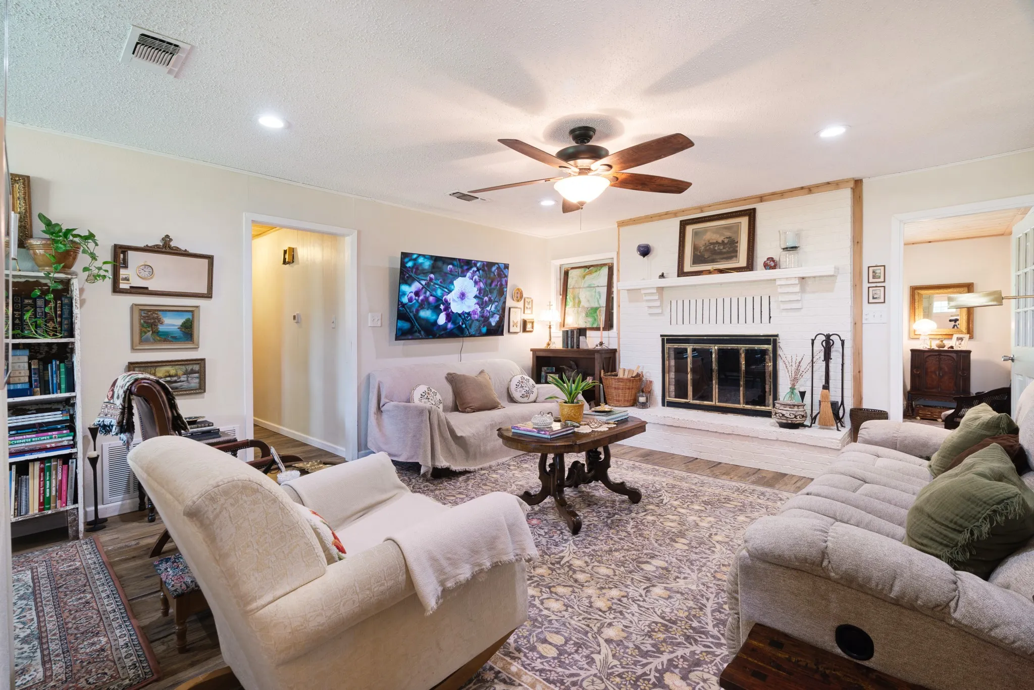 Farm For Sale in Lamar County , 848 CR 15300, Deport, Texas 75435, 3 Bedroom, 2 Bathroom, 2 Garage spaces, 1,800 Sqft, built in 0, Price $749,700, mls#21289935, Real Estate Agent in Deport, Homes For Sale in Lamar county, Homes For Sale in Deport, Realtor in Deport Texas, Real Estate Brokerage Independent Realty Texas, Luminita Cordes Realtor