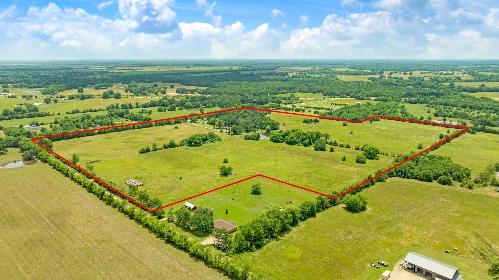 Farm For Sale in Lamar County , 848 CR 15300, Deport, Texas 75435, 3 Bedroom, 2 Bathroom, 2 Garage spaces, 1,800 Sqft, built in 0, Price $749,700, mls#21289935, Real Estate Agent in Deport, Homes For Sale in Lamar county, Homes For Sale in Deport, Realtor in Deport Texas, Real Estate Brokerage Independent Realty Texas, Luminita Cordes Realtor