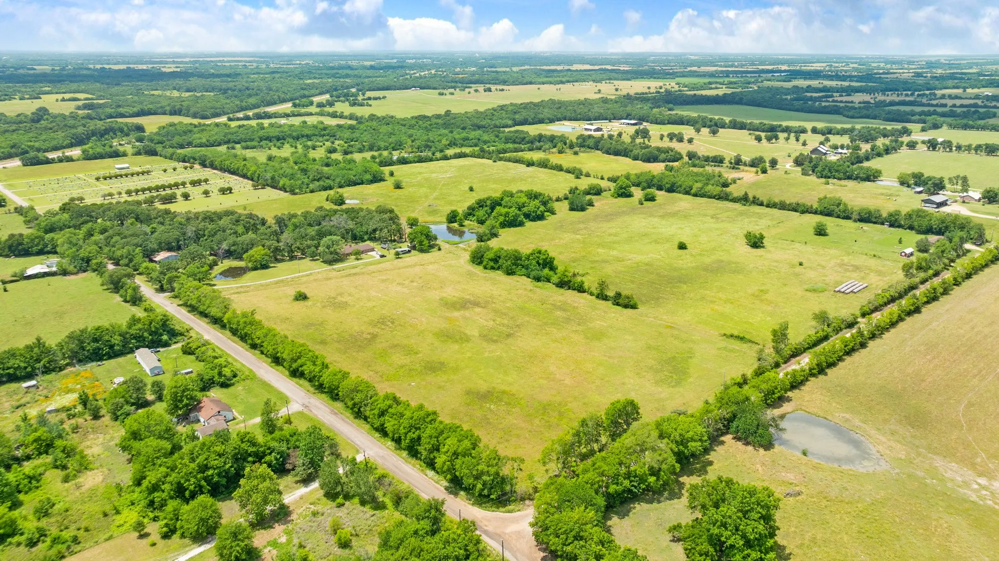Farm For Sale in Lamar County , 848 CR 15300, Deport, Texas 75435, 3 Bedroom, 2 Bathroom, 2 Garage spaces, 1,800 Sqft, built in 0, Price $749,700, mls#21289935, Real Estate Agent in Deport, Homes For Sale in Lamar county, Homes For Sale in Deport, Realtor in Deport Texas, Real Estate Brokerage Independent Realty Texas, Luminita Cordes Realtor