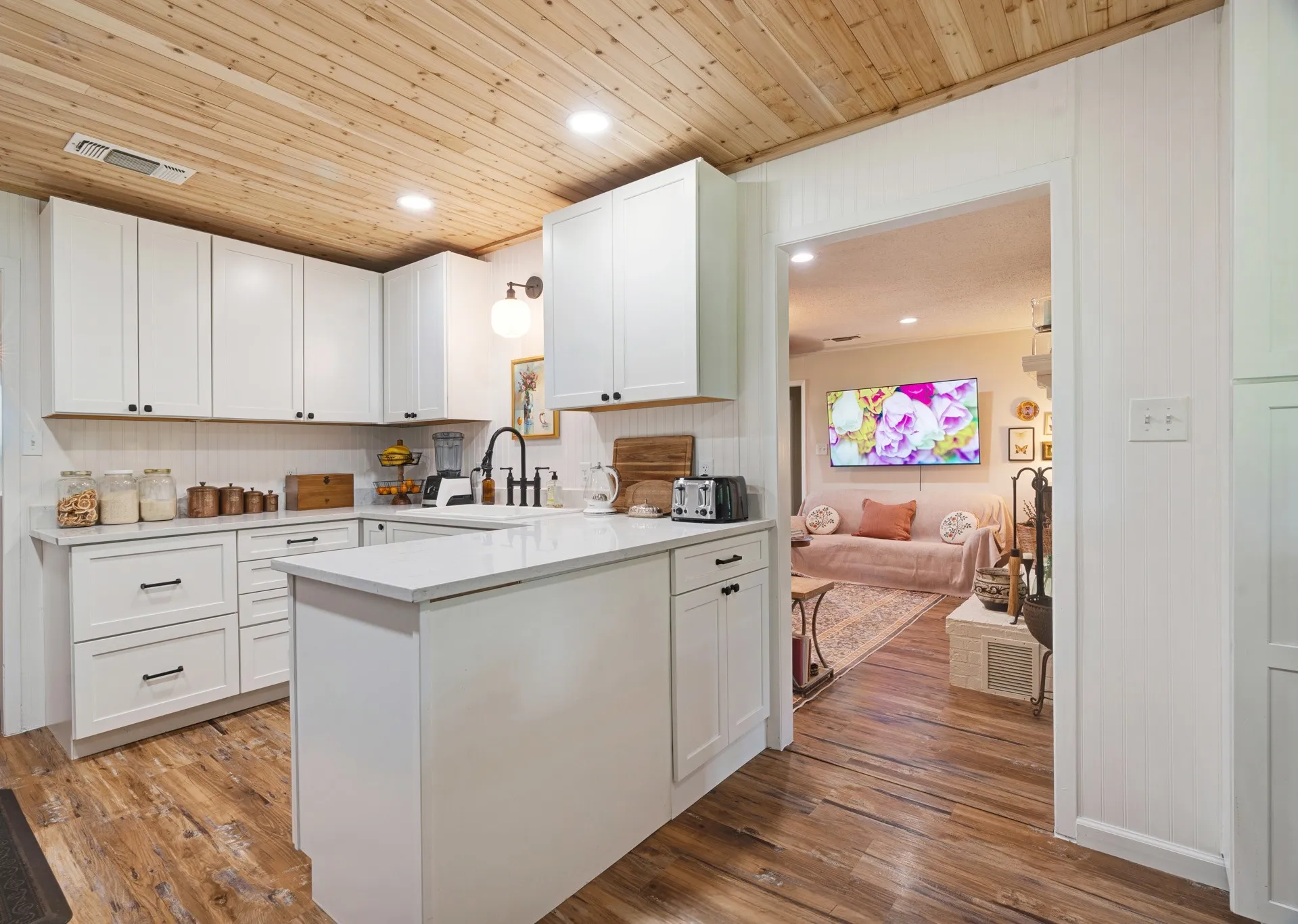 Farm For Sale in Lamar County , 848 CR 15300, Deport, Texas 75435, 3 Bedroom, 2 Bathroom, 2 Garage spaces, 1,800 Sqft, built in 0, Price $749,700, mls#21289935, Real Estate Agent in Deport, Homes For Sale in Lamar county, Homes For Sale in Deport, Realtor in Deport Texas, Real Estate Brokerage Independent Realty Texas, Luminita Cordes Realtor