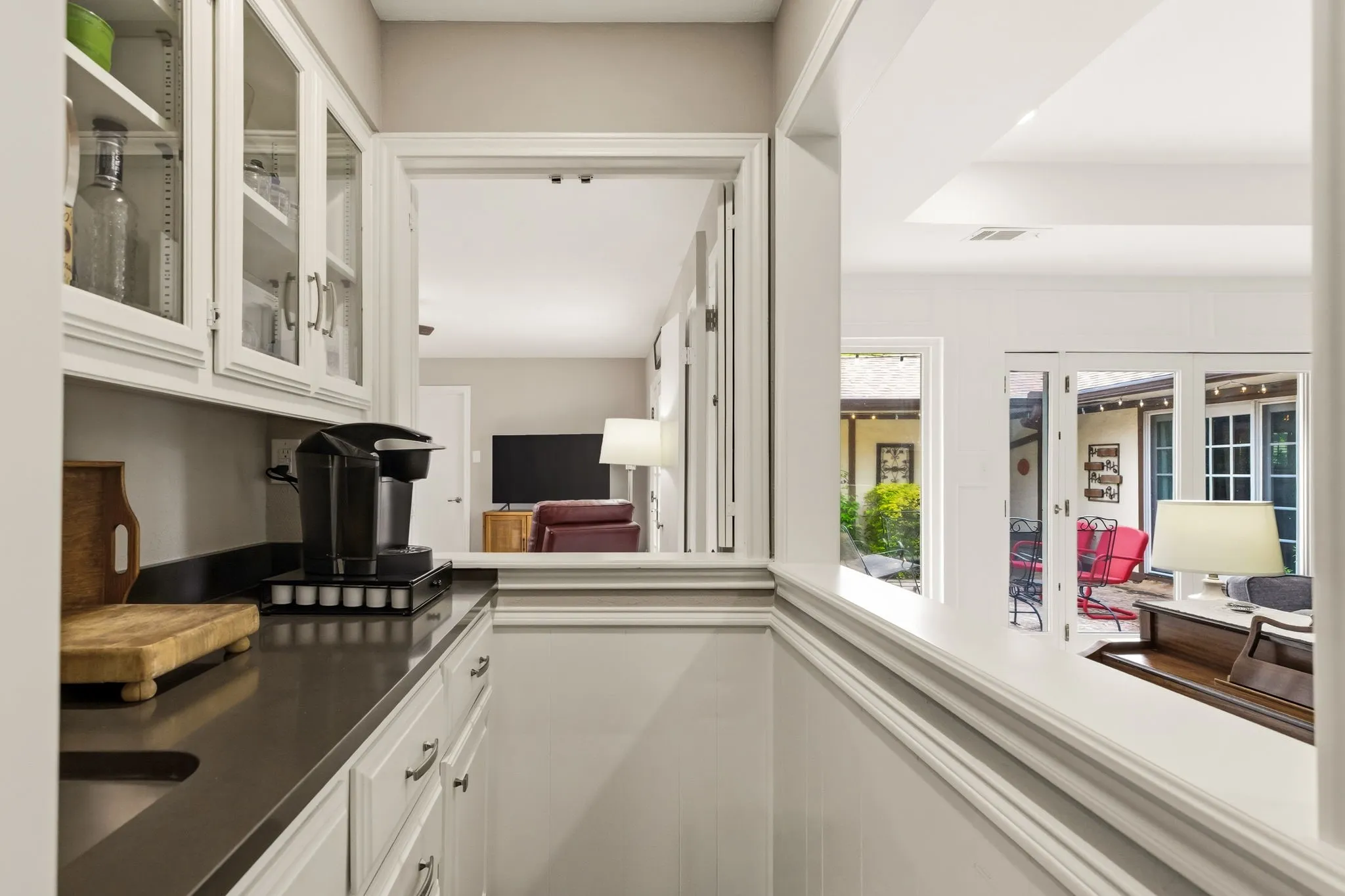 Single Family Residence For Sale in Dallas County , 9519 Robin Meadow Drive, Dallas, Texas 75243, 3 Bedrooms, 3 Bathrooms, 3 Garage spaces, 2,498 Sqft, built in 1975, Price $699,000, mls#21289477, Real Estate Agent in Dallas, Homes For Sale in Dallas county, Homes For Sale in Dallas, Realtor in Dallas Texas, Real Estate Brokerage Independent Realty Texas, Luminita Cordes Realtor