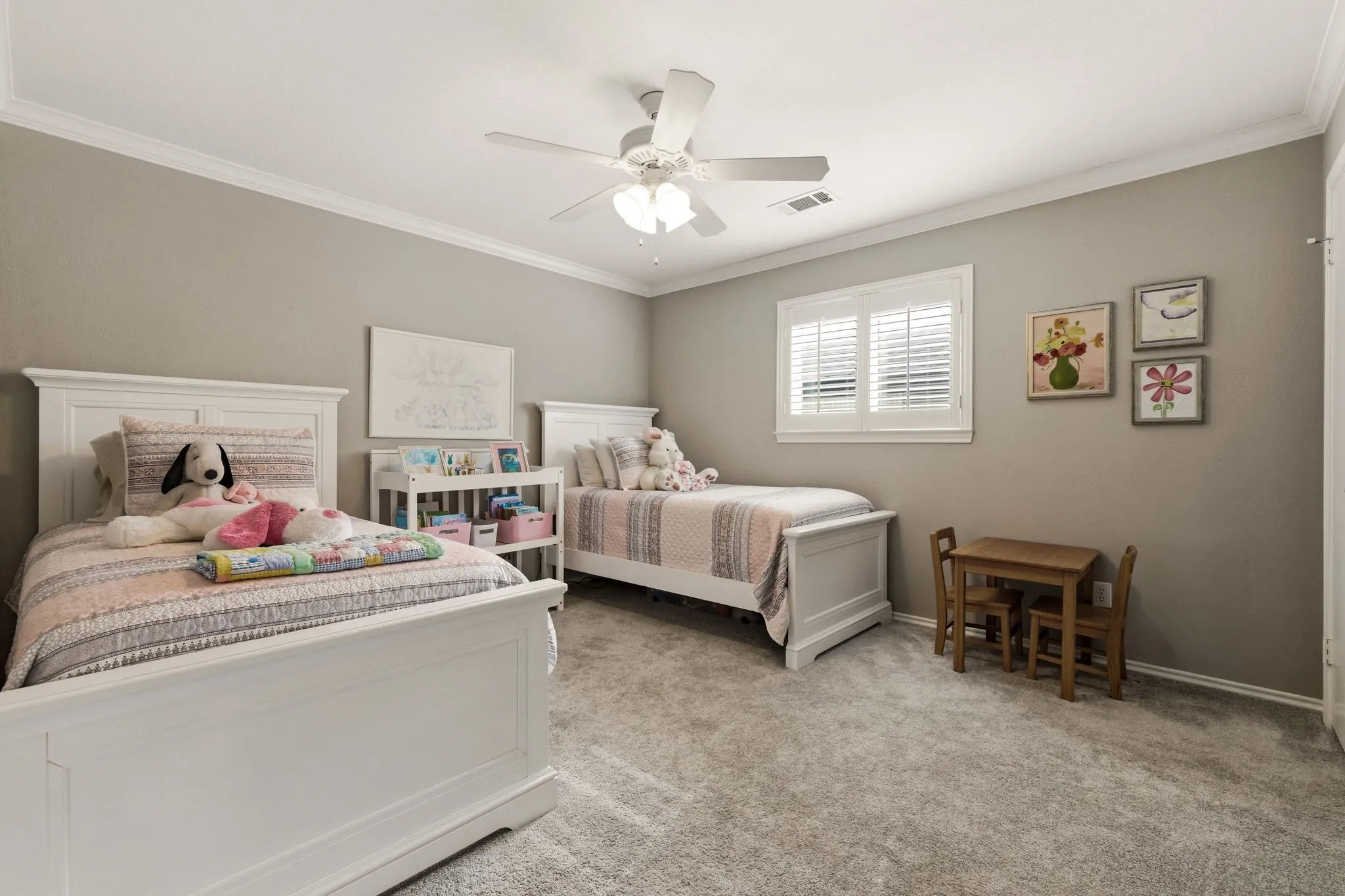 Single Family Residence For Sale in Dallas County , 9519 Robin Meadow Drive, Dallas, Texas 75243, 3 Bedrooms, 3 Bathrooms, 3 Garage spaces, 2,498 Sqft, built in 1975, Price $699,000, mls#21289477, Real Estate Agent in Dallas, Homes For Sale in Dallas county, Homes For Sale in Dallas, Realtor in Dallas Texas, Real Estate Brokerage Independent Realty Texas, Luminita Cordes Realtor