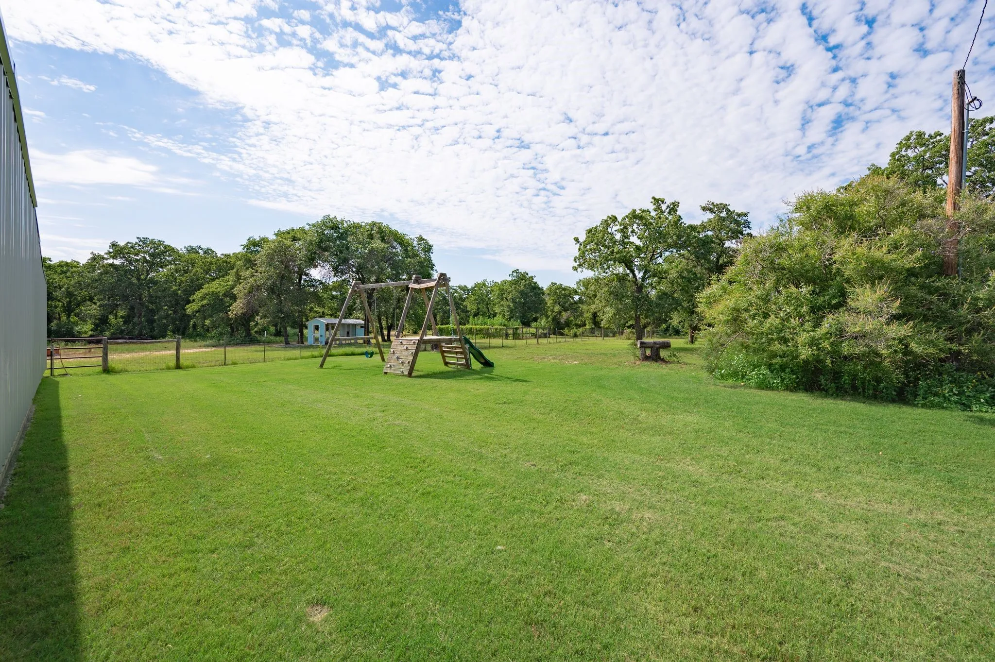 Single Family Residence For Sale in Palo Pinto County , 923 Natty Flat Road, Lipan, Texas 76462, 4 Bedroom, 3 Bathroom, Garage spaces, 2,304 Sqft, built in 1918, mls#21285600, Real Estate Agent in Lipan, Homes For Sale in Palo Pinto county, Homes For Sale in Lipan, Realtor in Lipan Texas, Real Estate Brokerage Independent Realty Texas, Luminita Cordes Realtor
