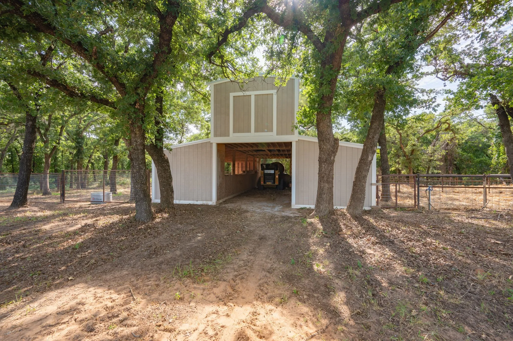 Single Family Residence For Sale in Palo Pinto County , 923 Natty Flat Road, Lipan, Texas 76462, 4 Bedroom, 3 Bathroom, Garage spaces, 2,304 Sqft, built in 1918, mls#21285600, Real Estate Agent in Lipan, Homes For Sale in Palo Pinto county, Homes For Sale in Lipan, Realtor in Lipan Texas, Real Estate Brokerage Independent Realty Texas, Luminita Cordes Realtor